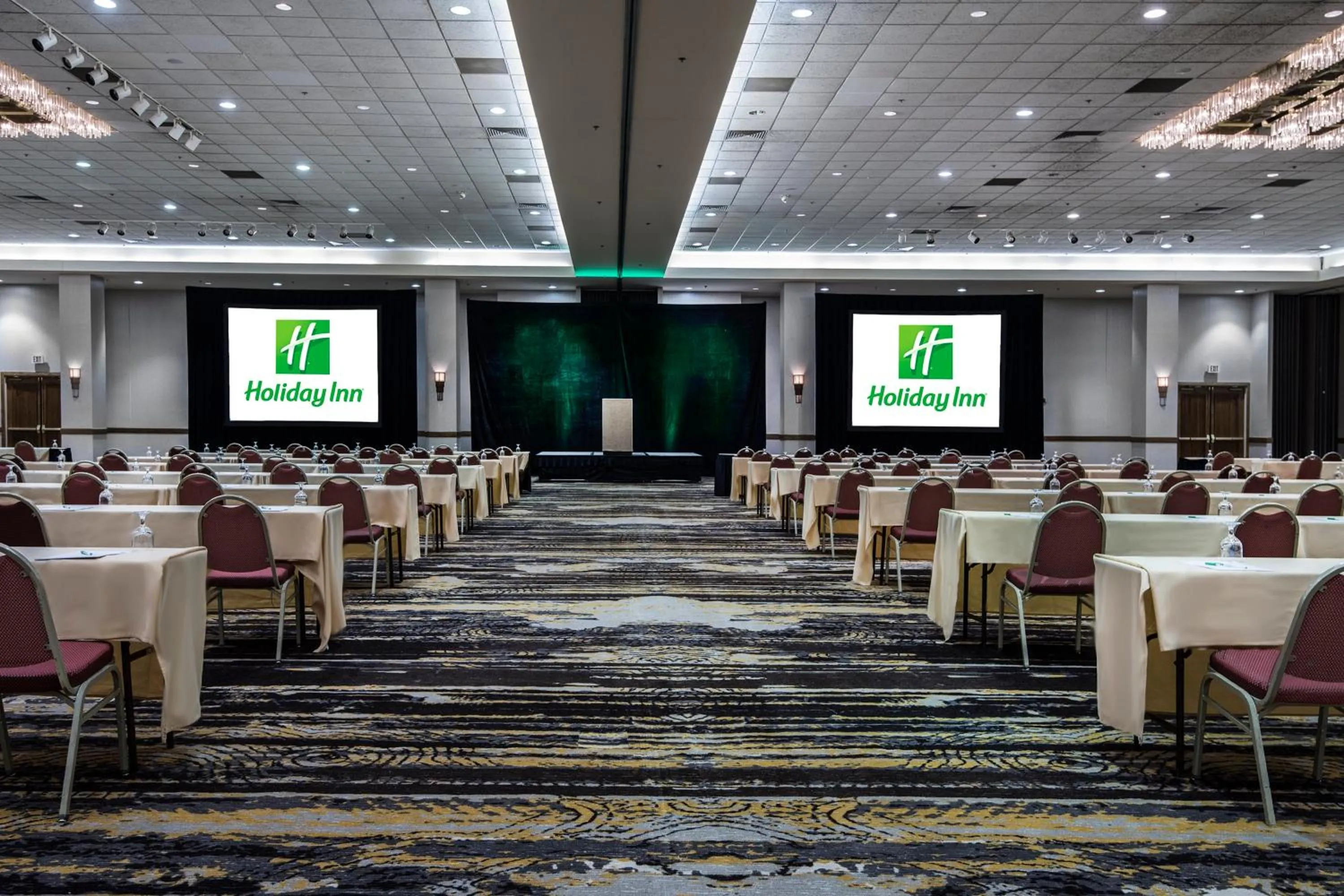 Meeting/conference room in Holiday Inn Springdale-Fayetteville Area by IHG