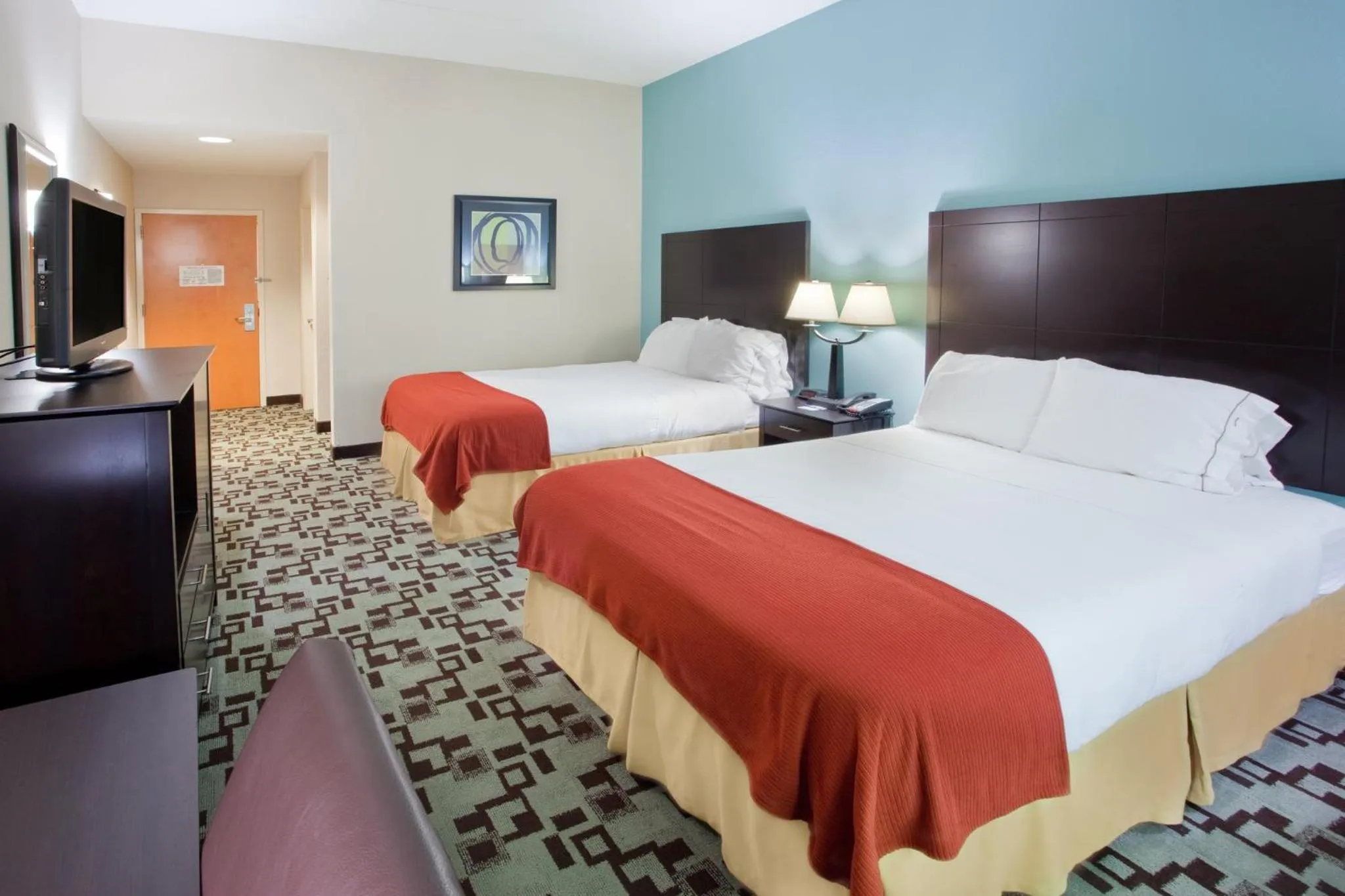Photo of the whole room, Bed in Holiday Inn Express Apex - Raleigh by IHG