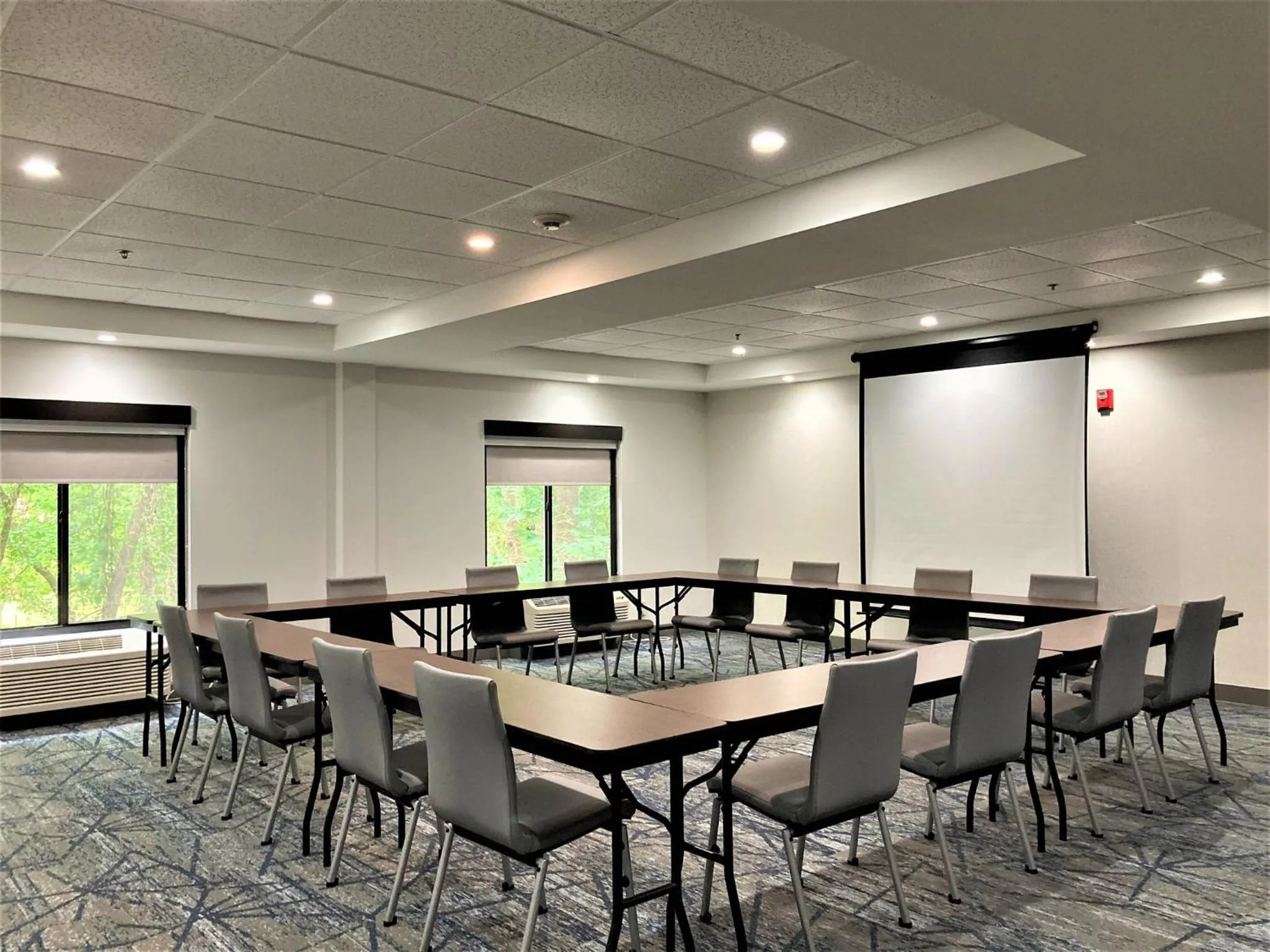 Meeting/conference room in Holiday Inn Express Apex - Raleigh by IHG