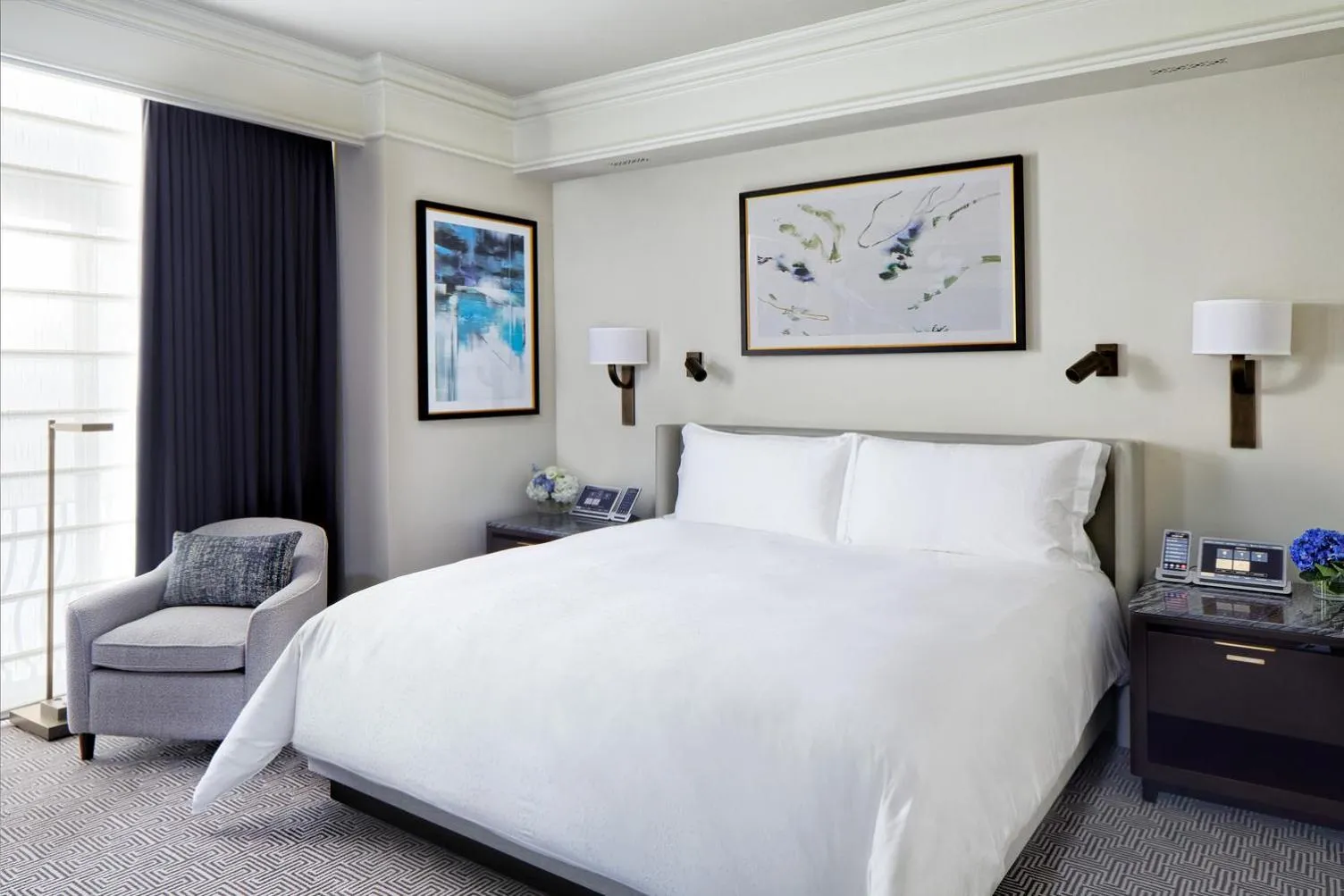 Bedroom, Bed in The Peninsula New York