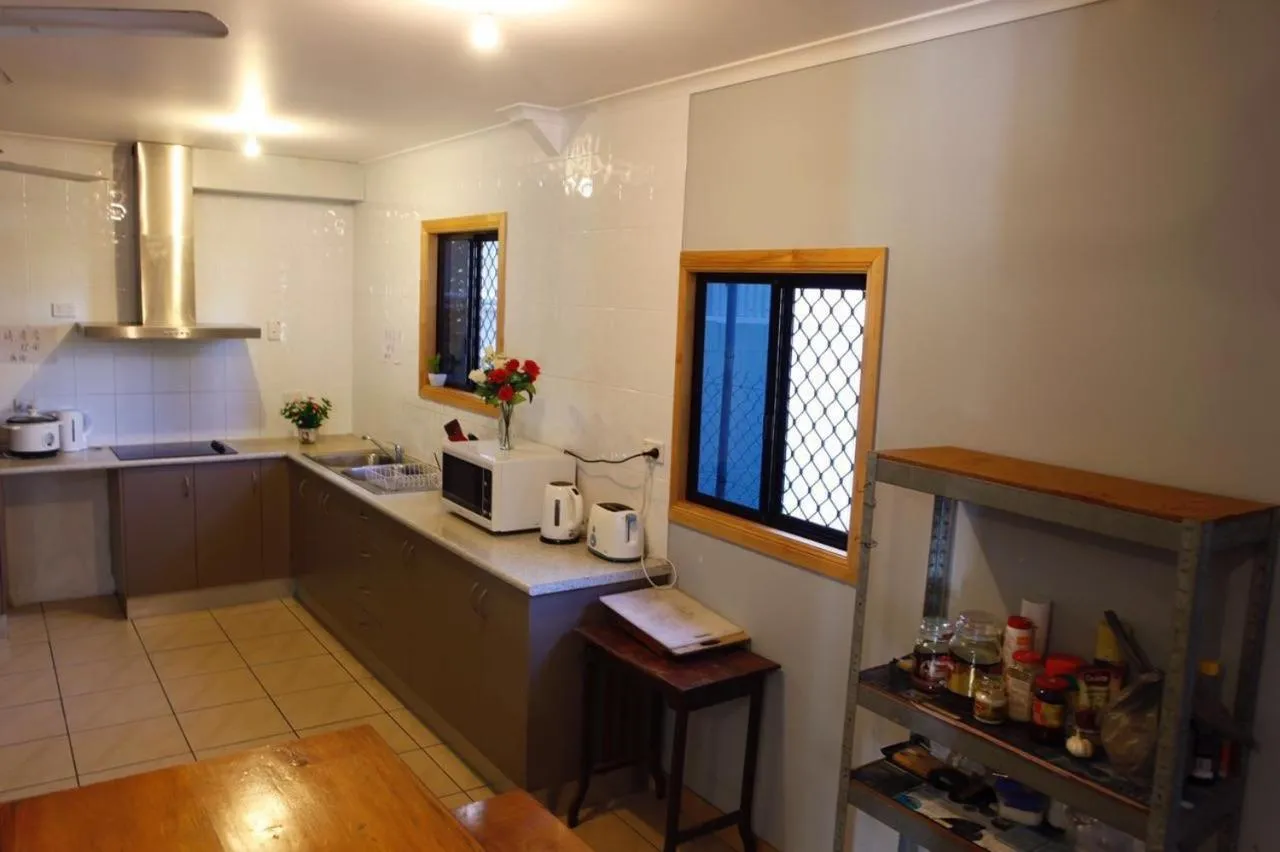 Happytourcairns sharehouse