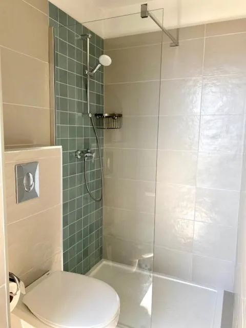 Shower in Hotel Belvedere