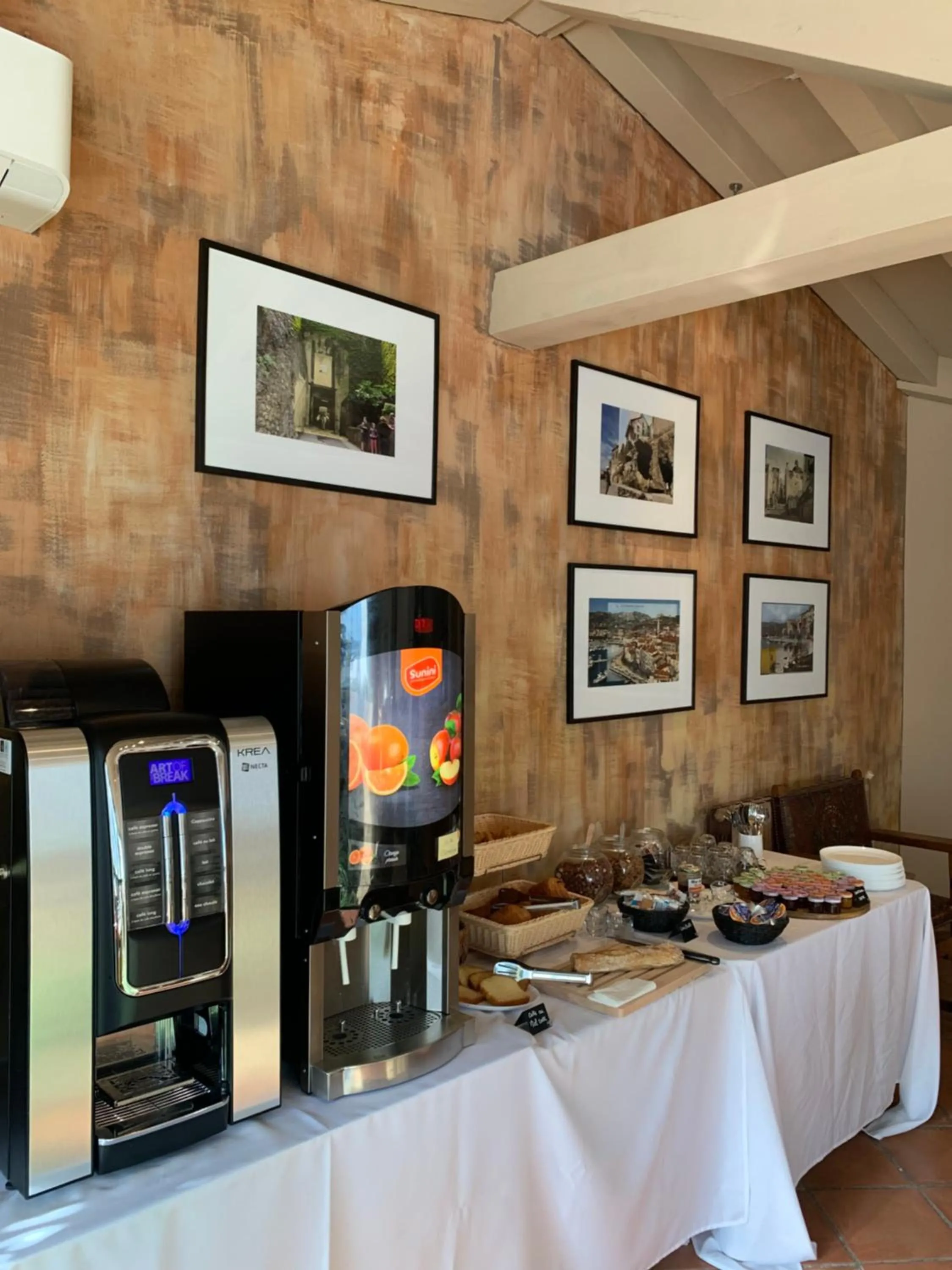 Breakfast in Hotel Belvedere