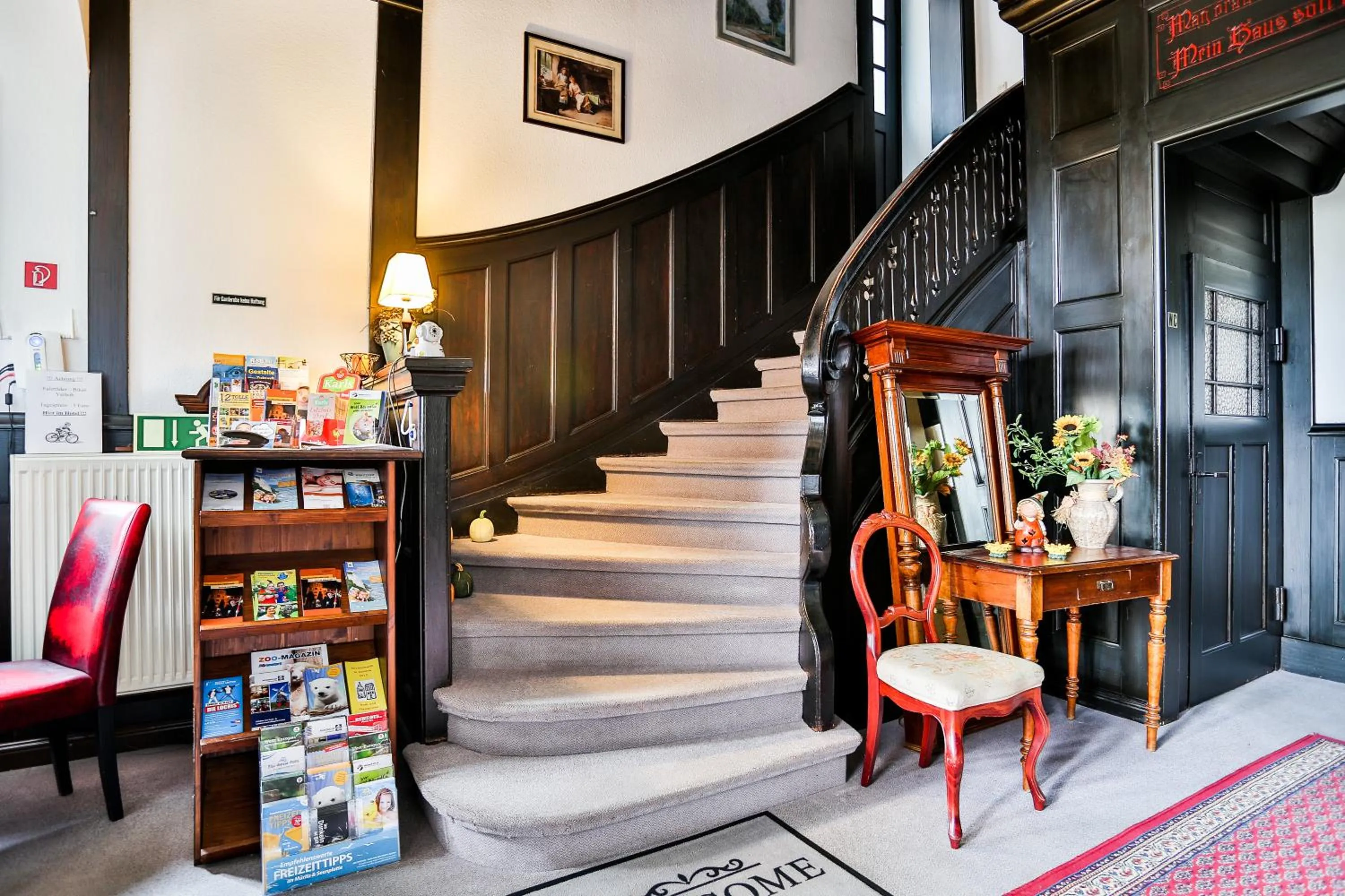 Lobby or reception in Hotel & Pension Villa Camenz