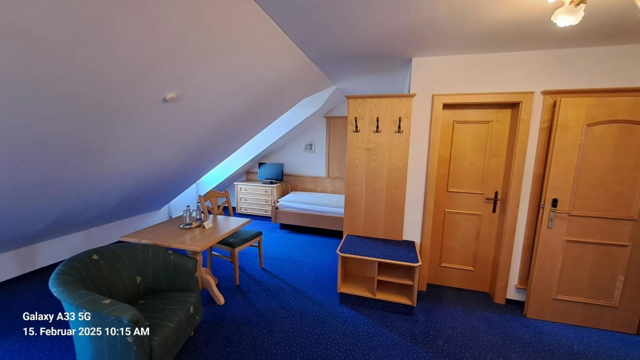 Bed in Hotel zu den Linden