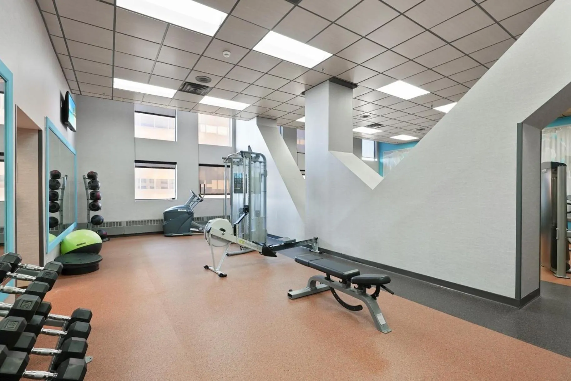 Fitness centre/facilities in Crowne Plaza Suites MSP Airport - Mall of America by IHG