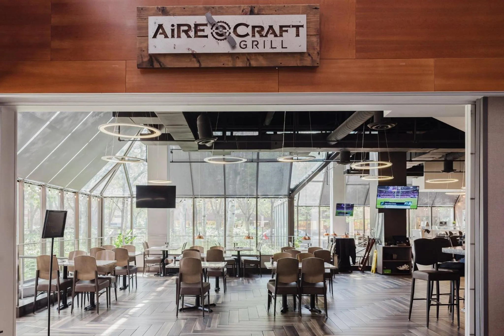 Restaurant/places to eat in Crowne Plaza Suites MSP Airport - Mall of America by IHG