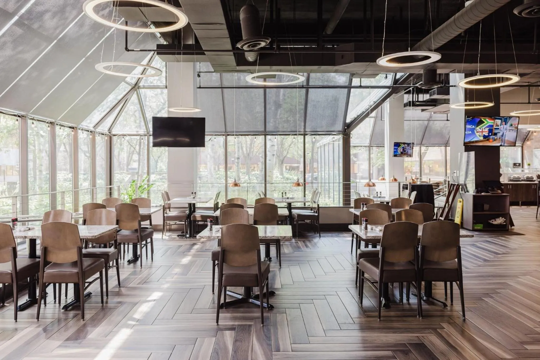 Restaurant/places to eat in Crowne Plaza Suites MSP Airport - Mall of America by IHG