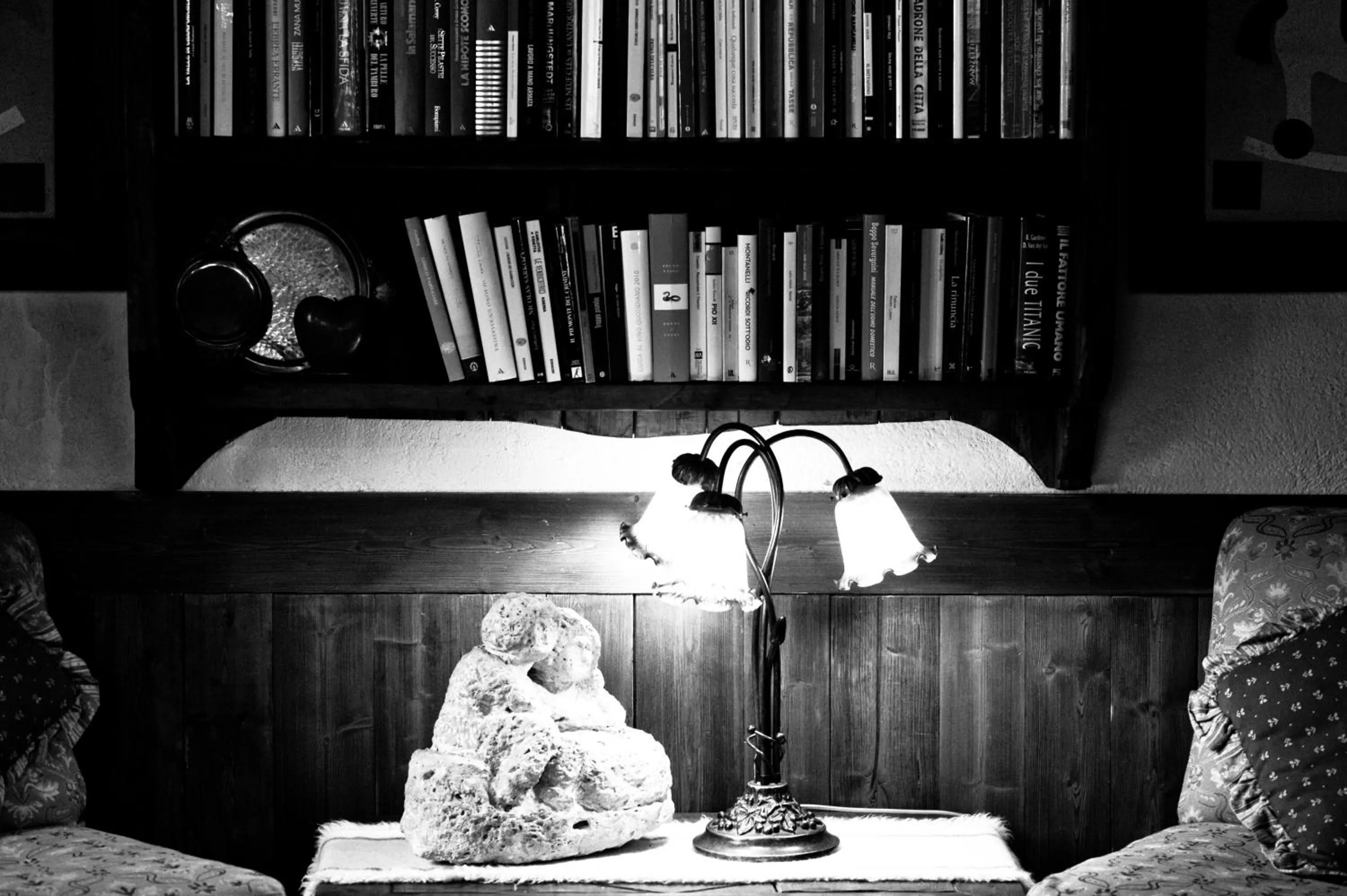 Decorative detail in Hotel Du Grand Paradis - 1899 Auberge Boutique