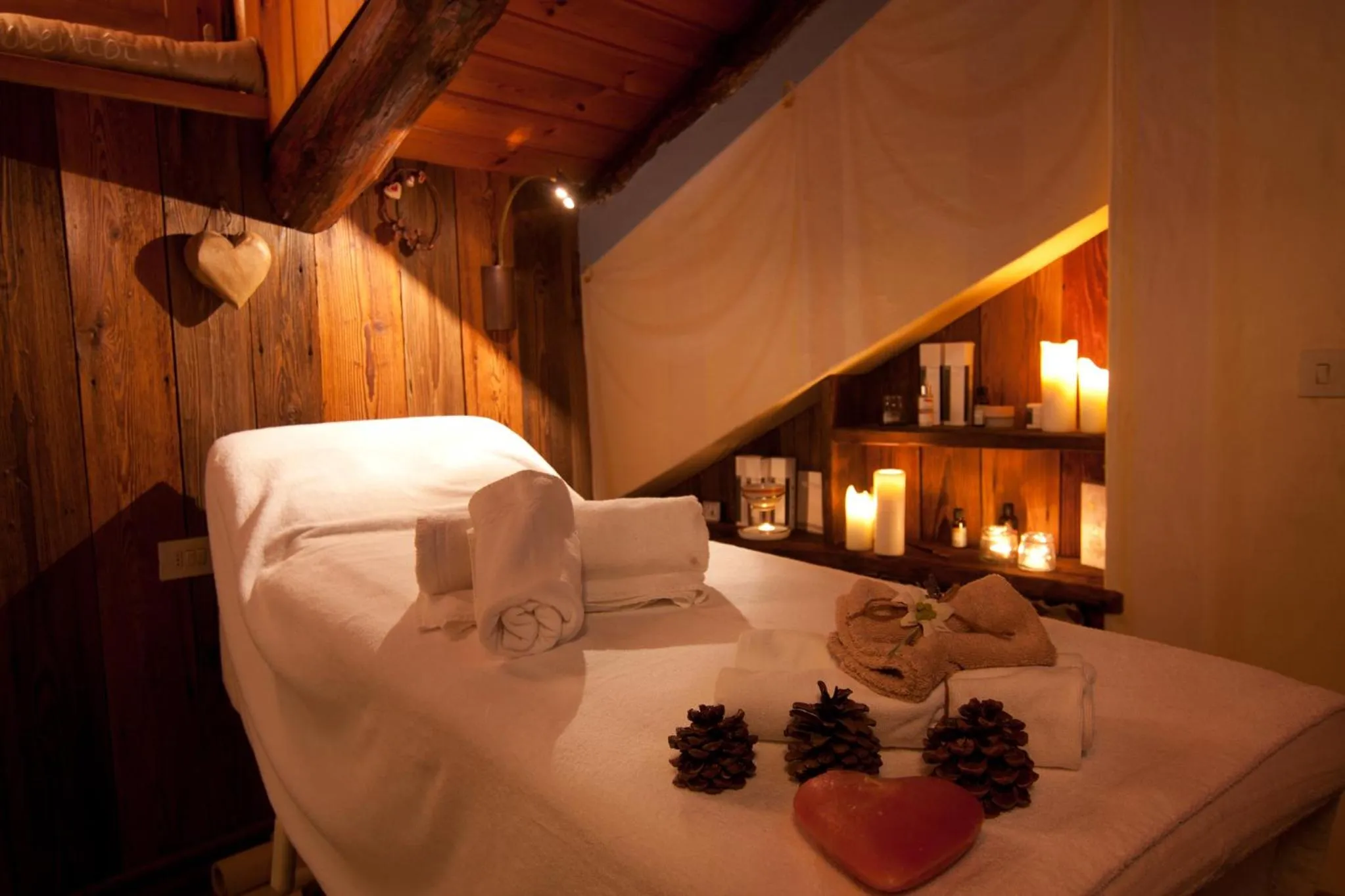 Spa and wellness centre/facilities, Bed in Hotel Du Grand Paradis - 1899 Auberge Boutique