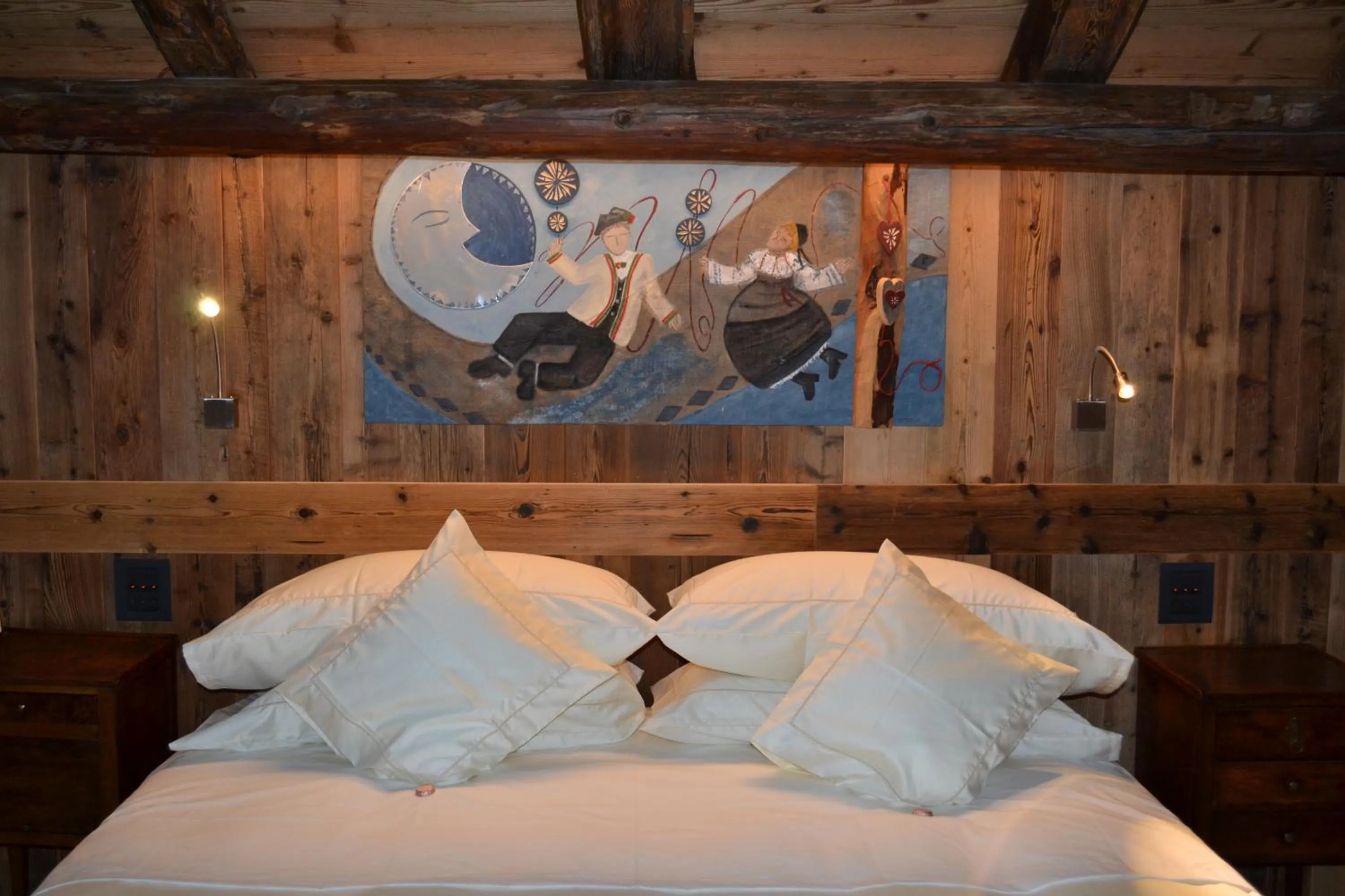 Photo of the whole room, Bed in Hotel Du Grand Paradis - 1899 Auberge Boutique
