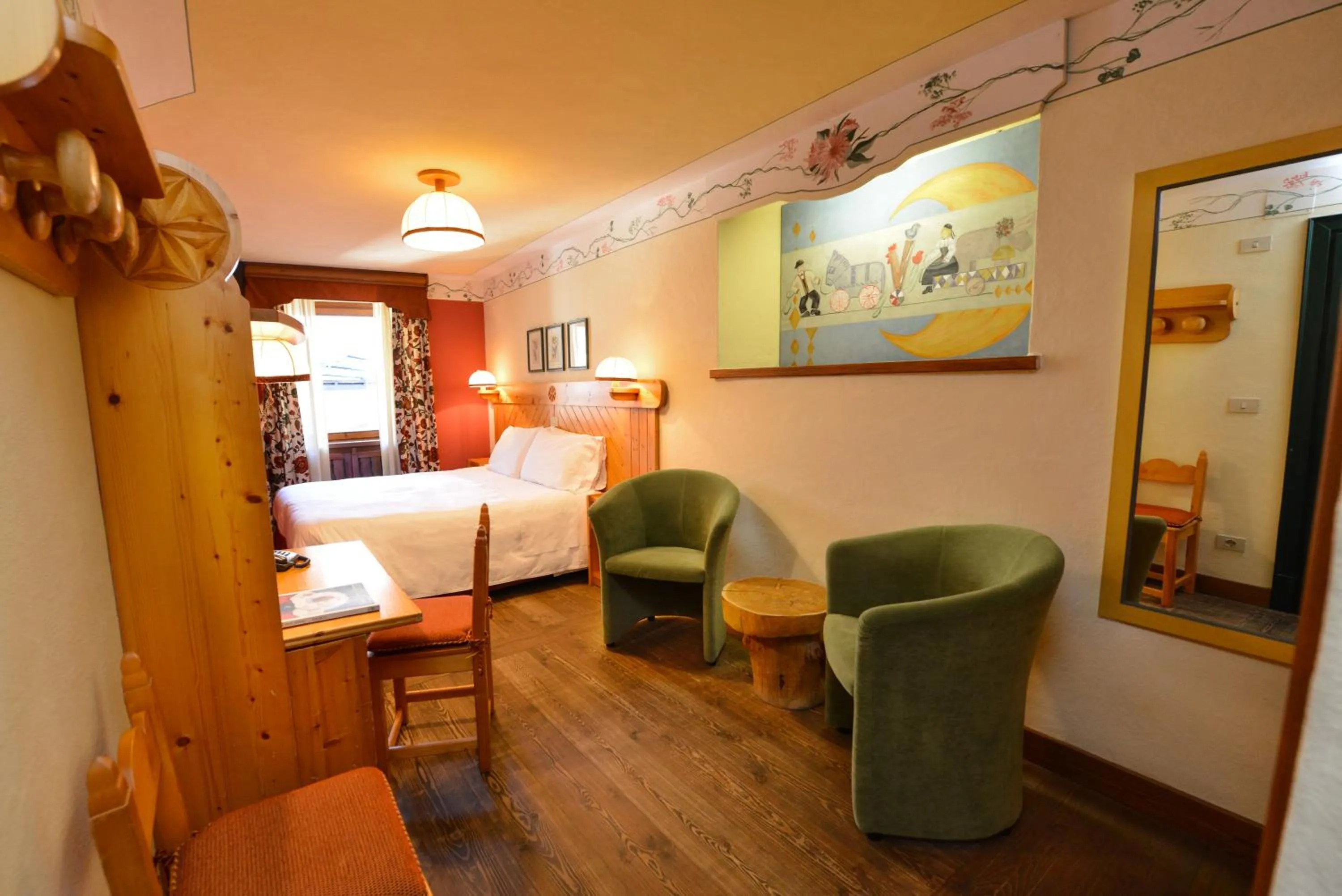Photo of the whole room, Bed in Hotel Du Grand Paradis - 1899 Auberge Boutique