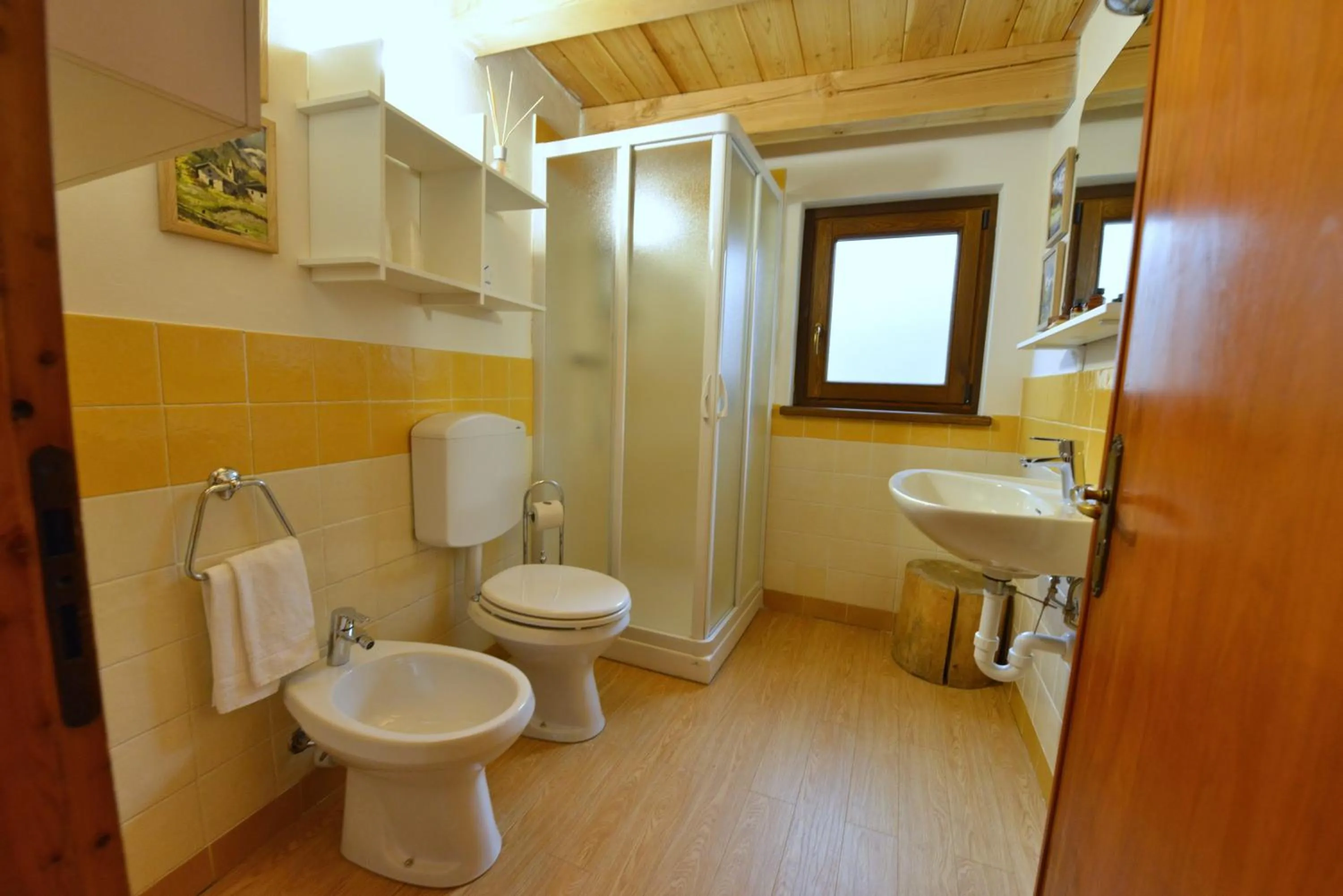 Bathroom in Hotel Du Grand Paradis - 1899 Auberge Boutique