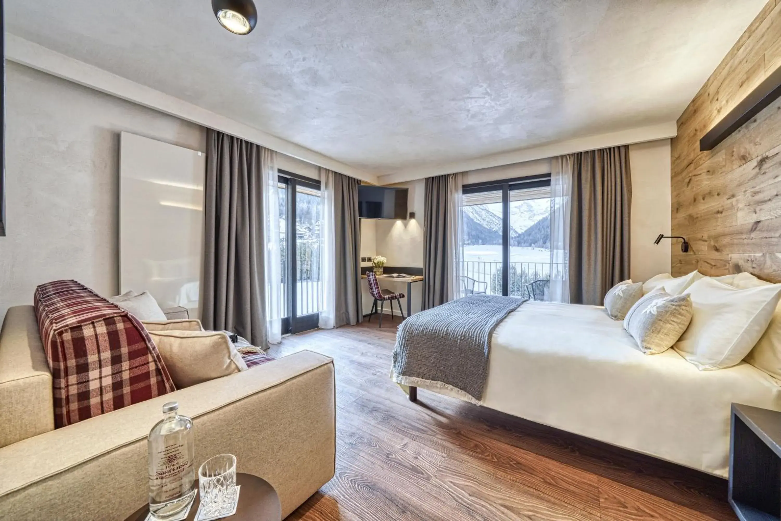 Deluxe Double or Twin Room with Balcony in Hotel Sant'Orso - Mountain Lodge & Spa Deluxe Double or Twin Room with Balcony in Hotel Sant'Orso - Mountain Lodge & Spa