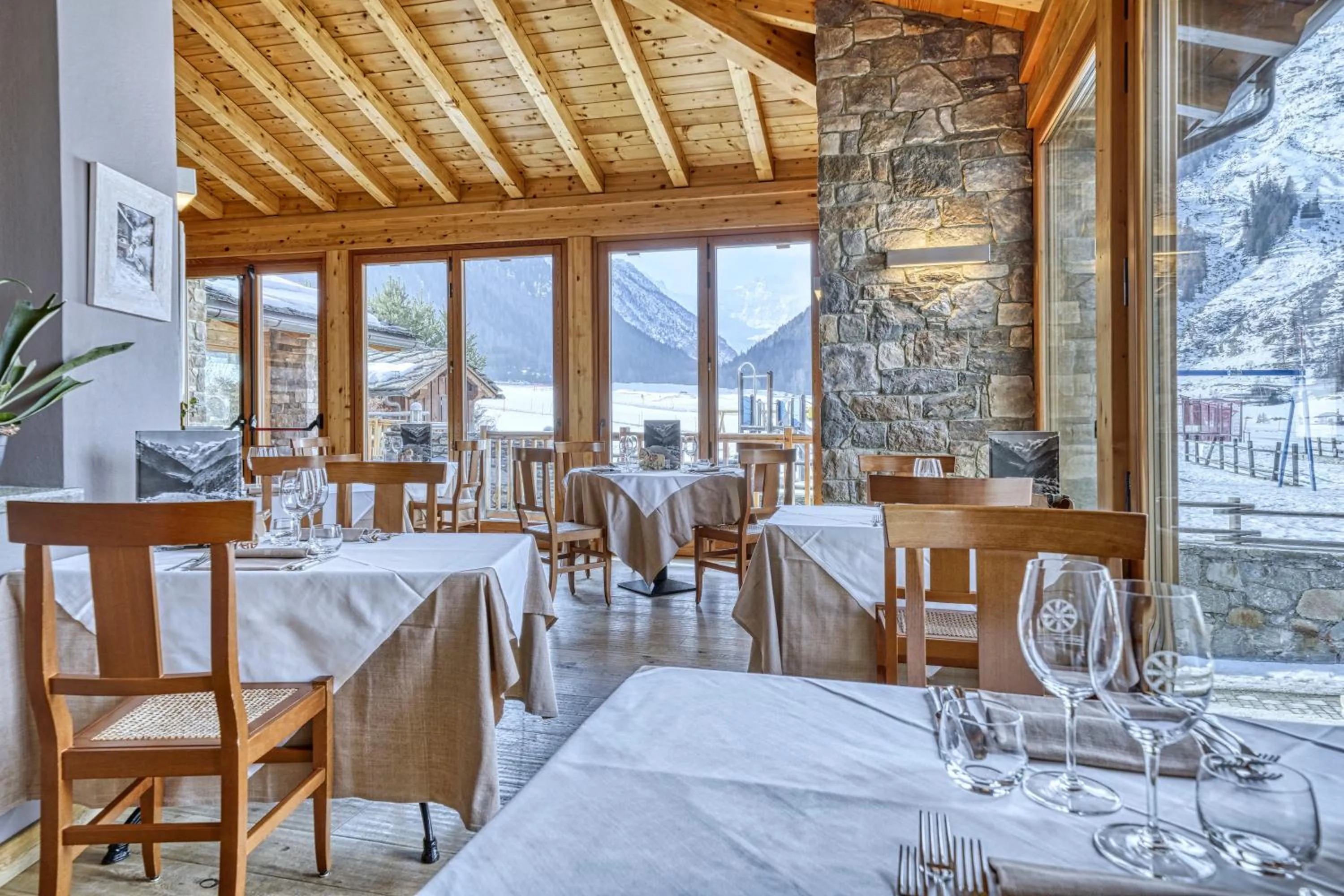 Restaurant/places to eat in Hotel Sant'Orso - Mountain Lodge & Spa