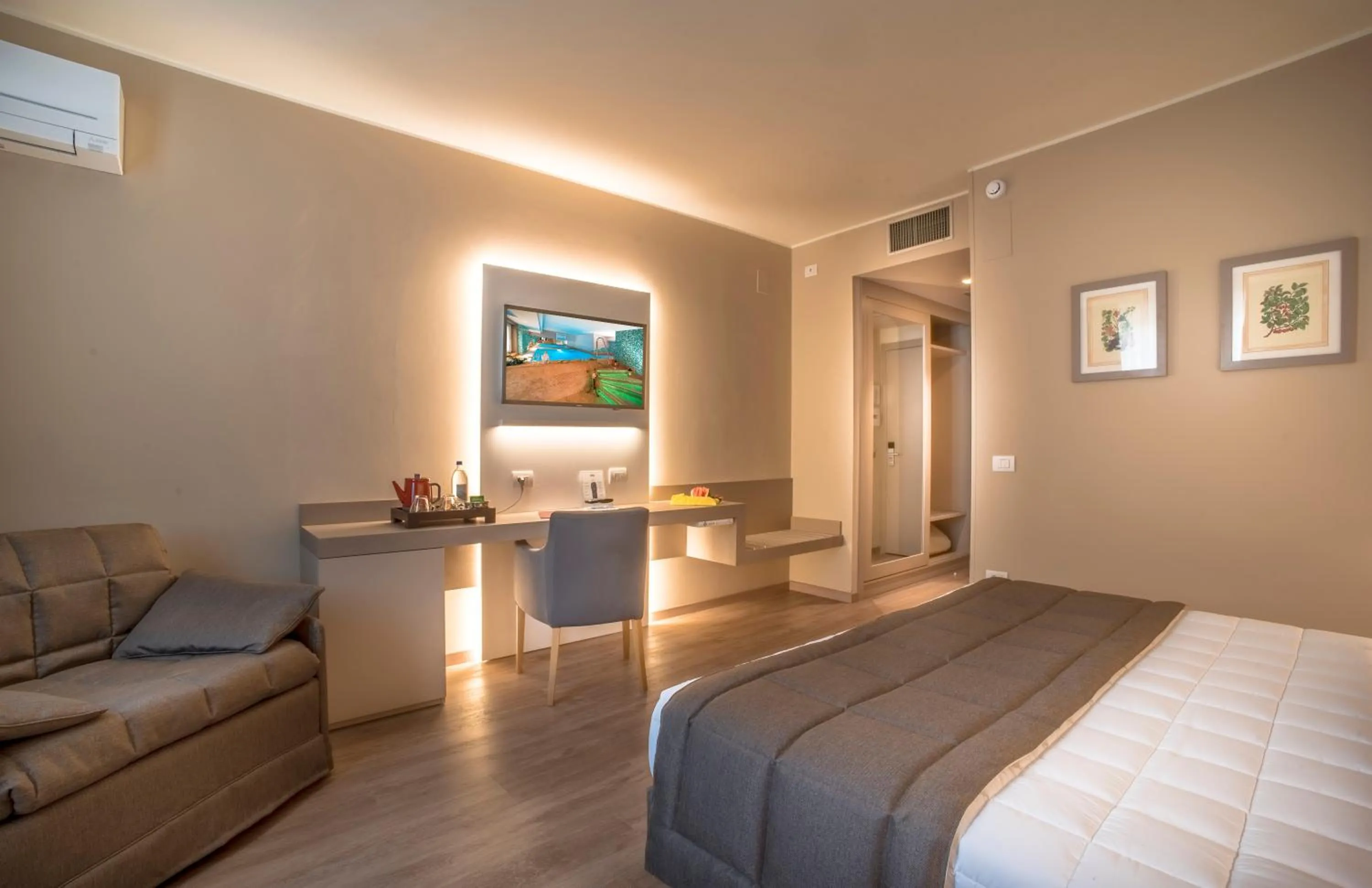 Bed in Guesia Village Hotel e Spa