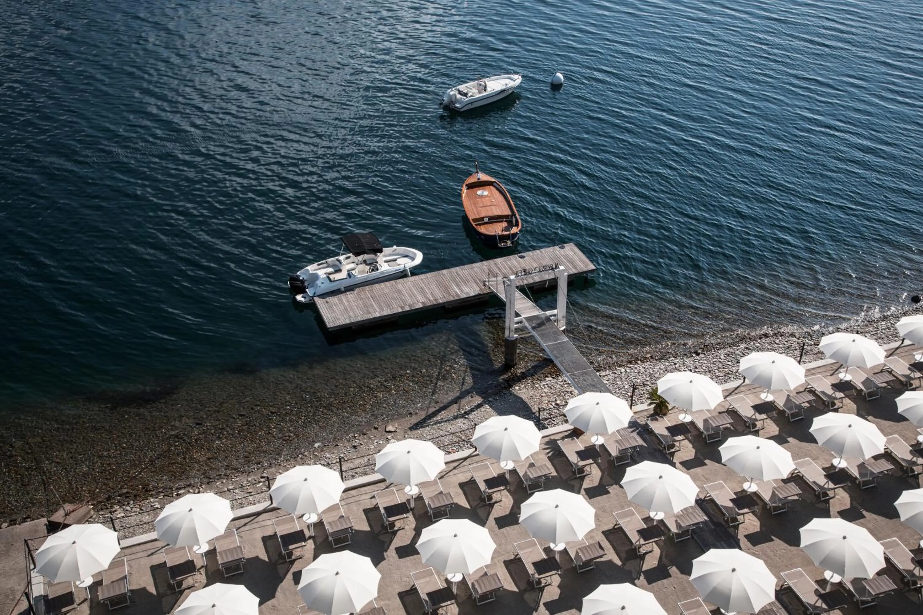 Beach in Hotel Ghiffa