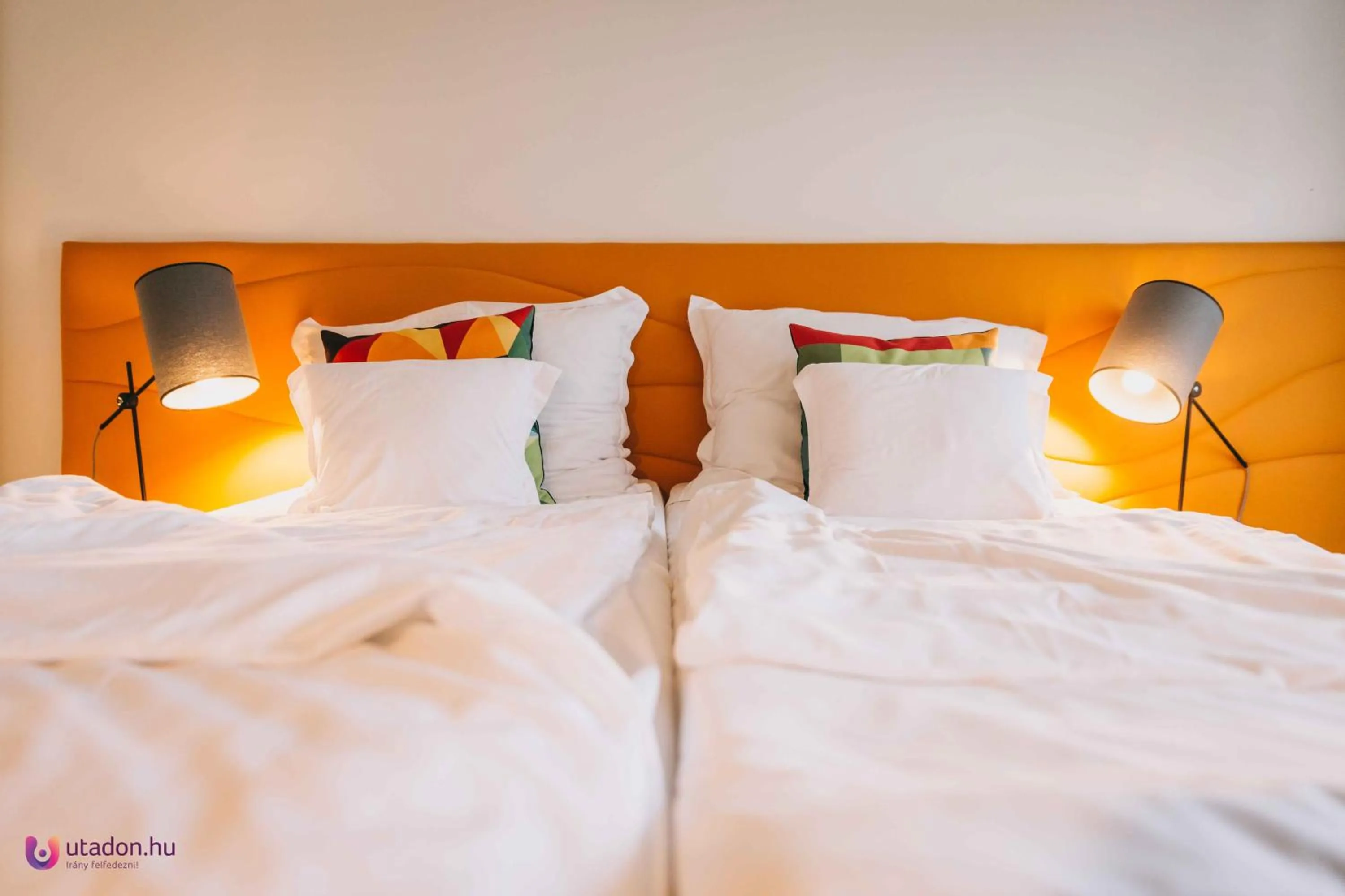 Bed in Fenyves Yacht Club Superior