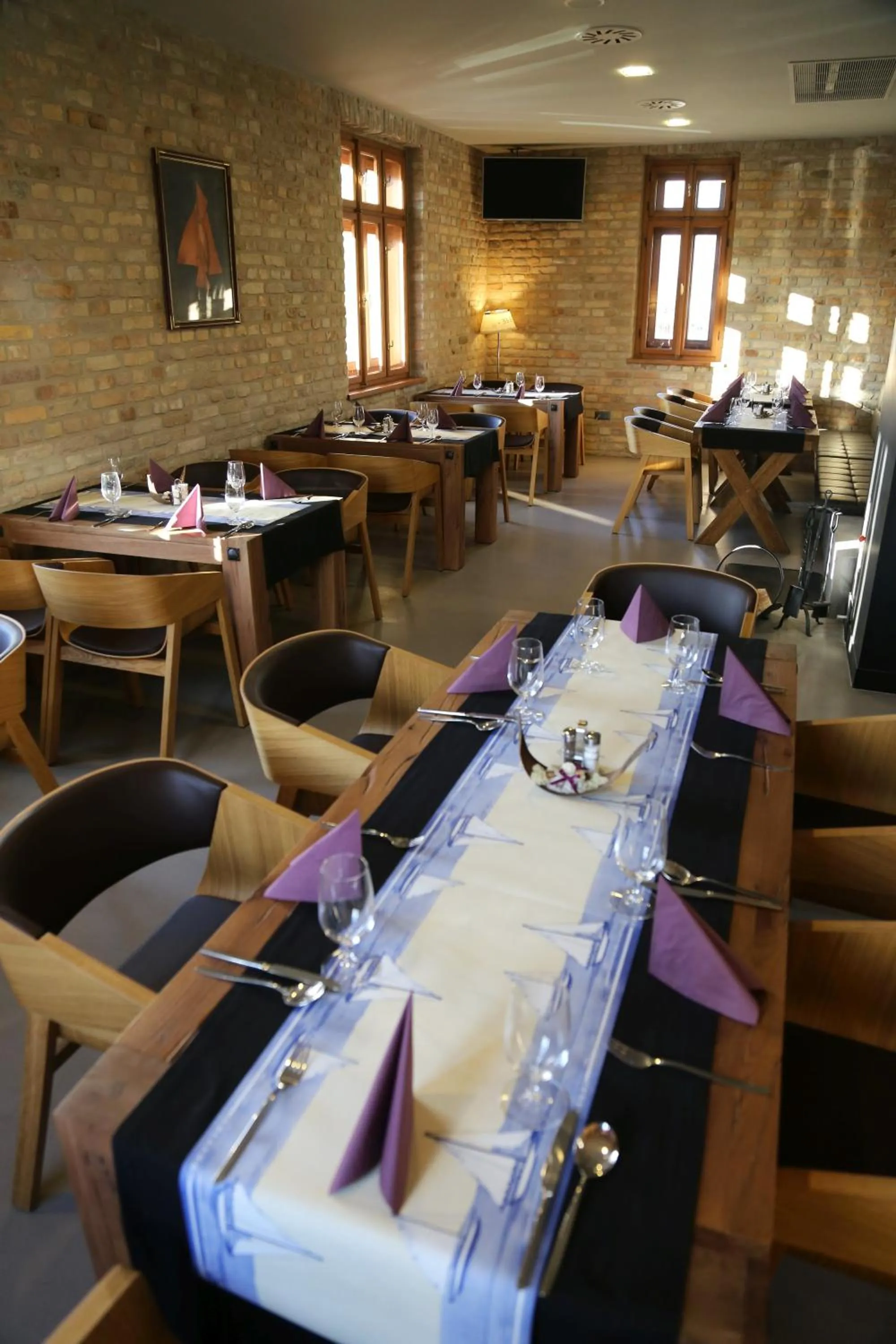 Fenyves Yacht Club Superior