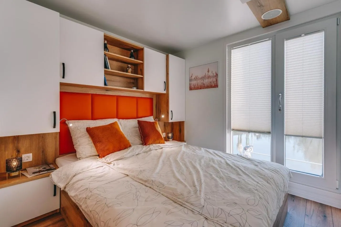 Bed in Fenyves Yacht Club Superior