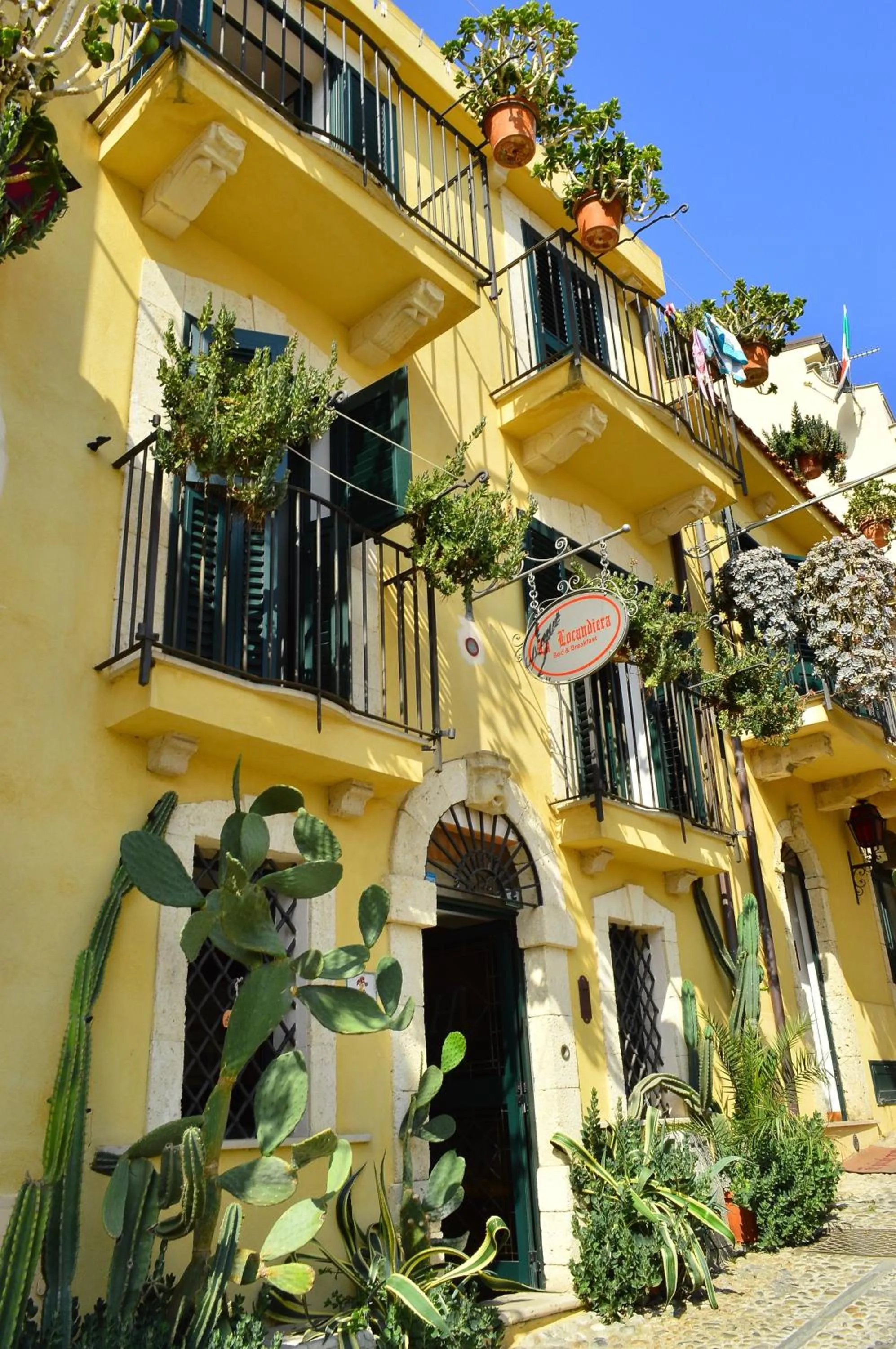 Property building in La Locandiera affittacamere