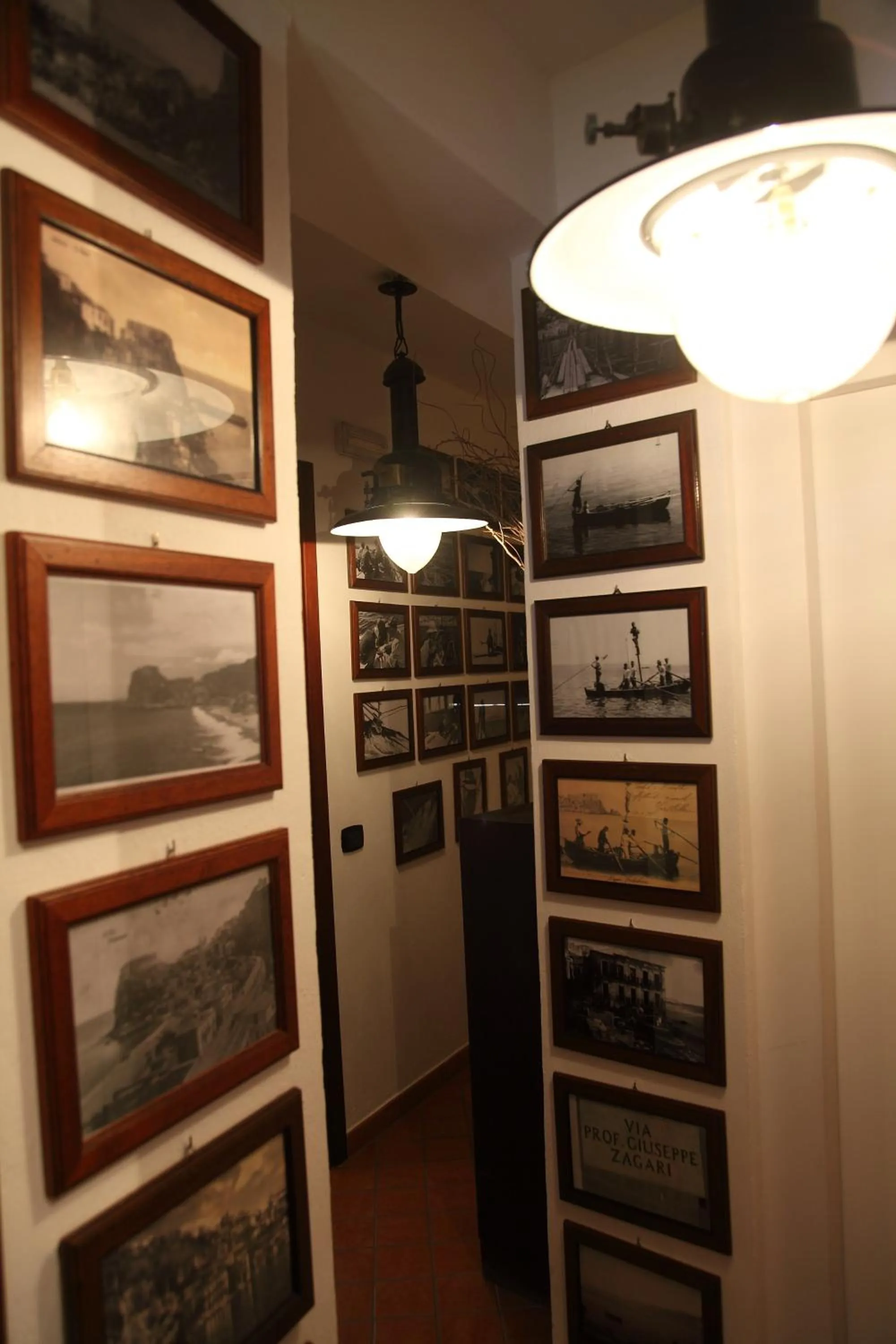 Decorative detail in La Locandiera affittacamere