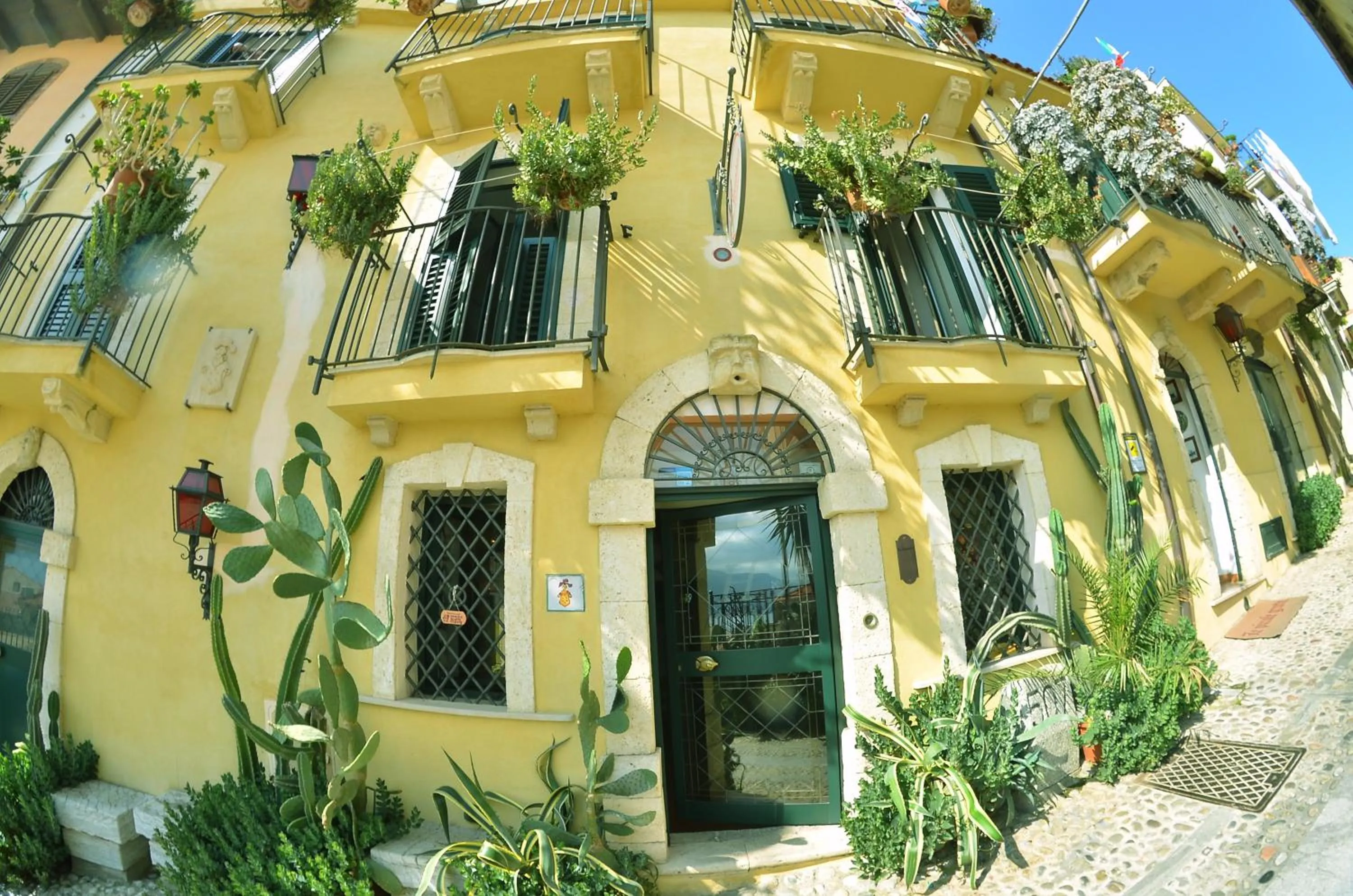 Property building in La Locandiera affittacamere