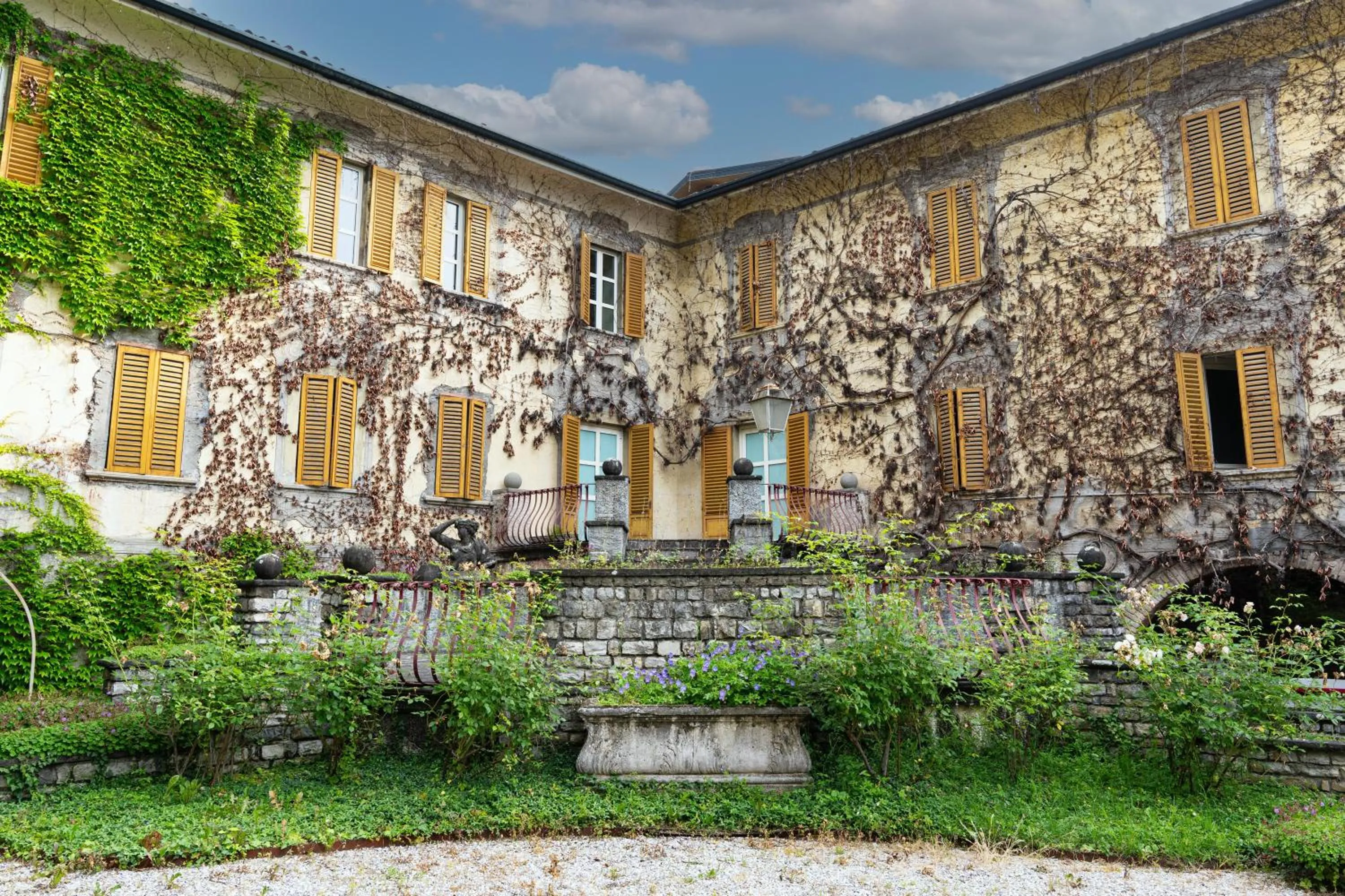 Property building in Hotel San Pancrazio