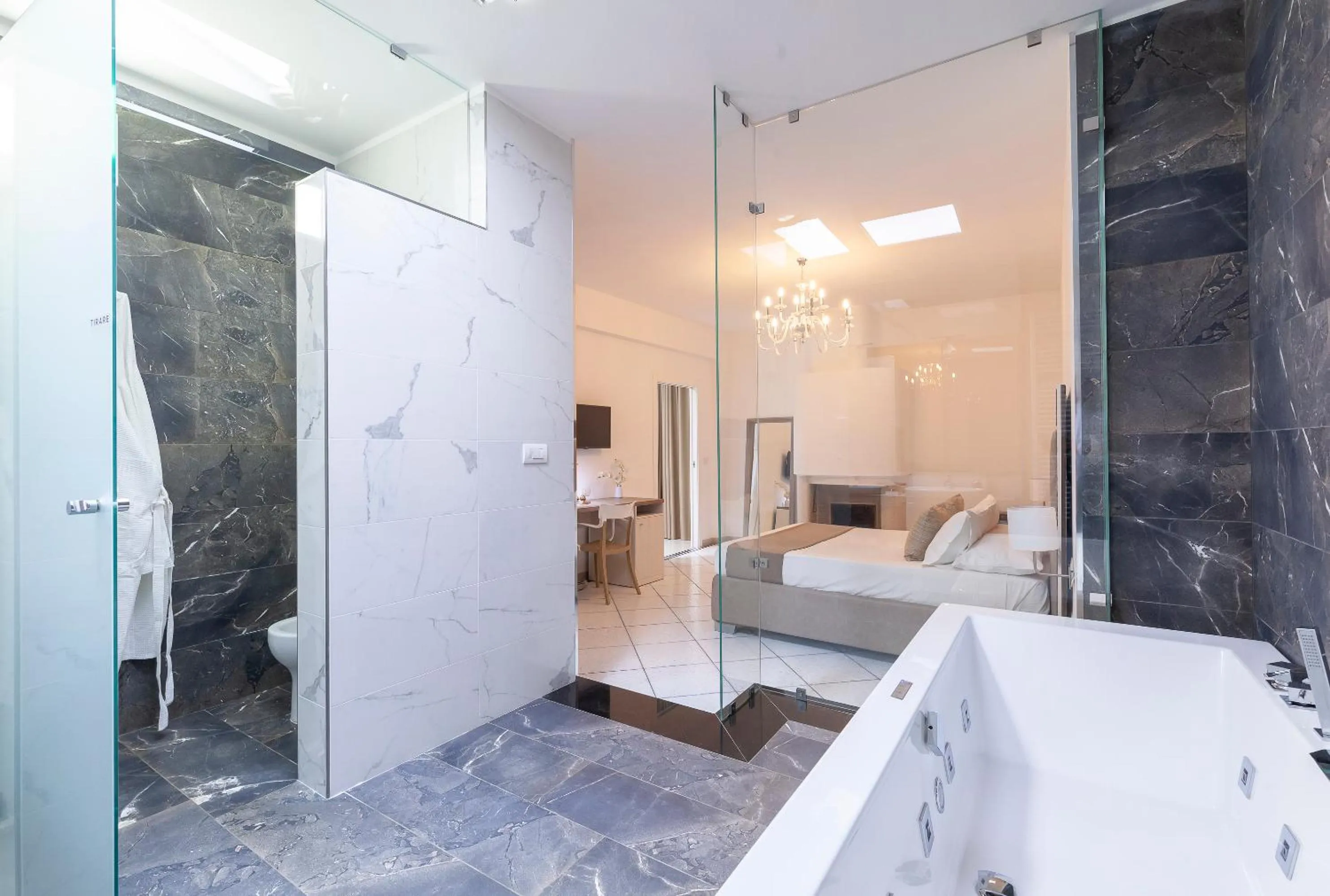 Hot Tub in Relais Regina Rosanna