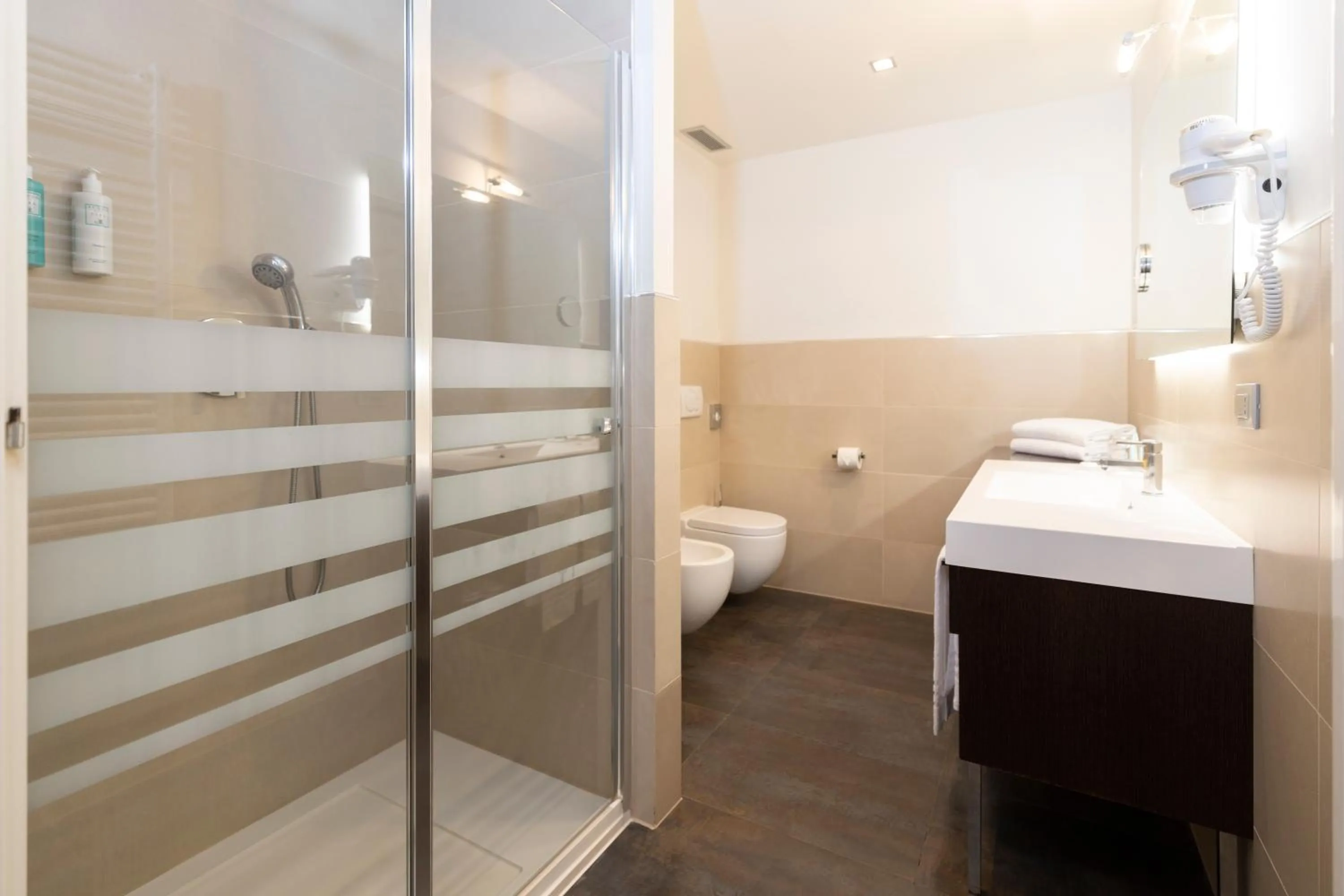 Shower in Laguna Palace Hotel Grado