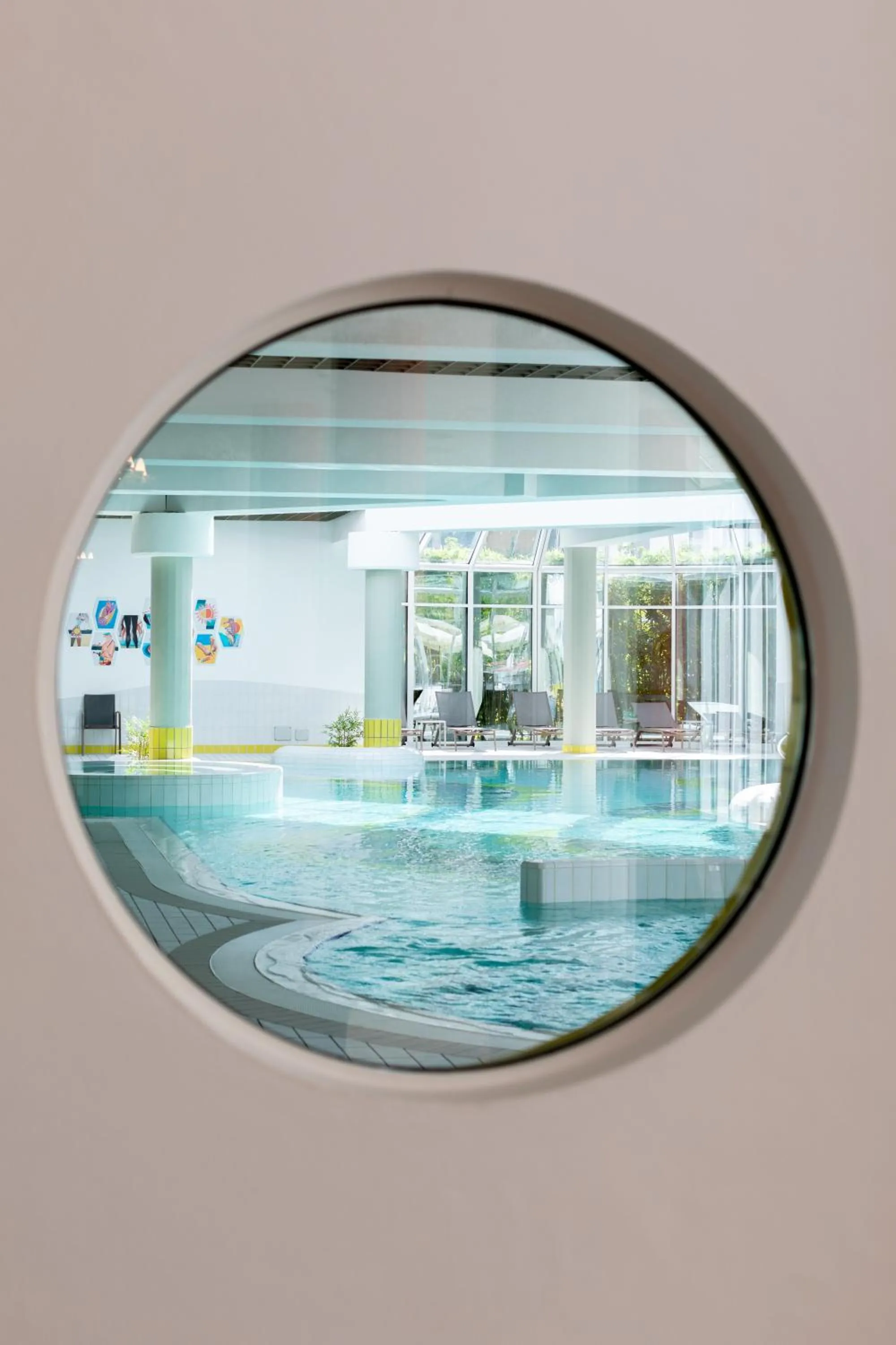 Swimming pool in Hotel Savoy