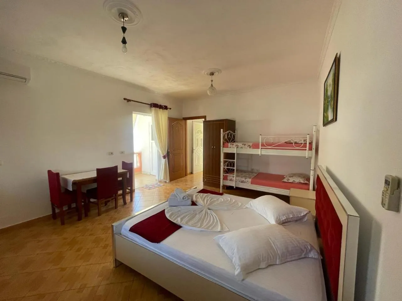 Seating area, Bed in Vila Florand Sela