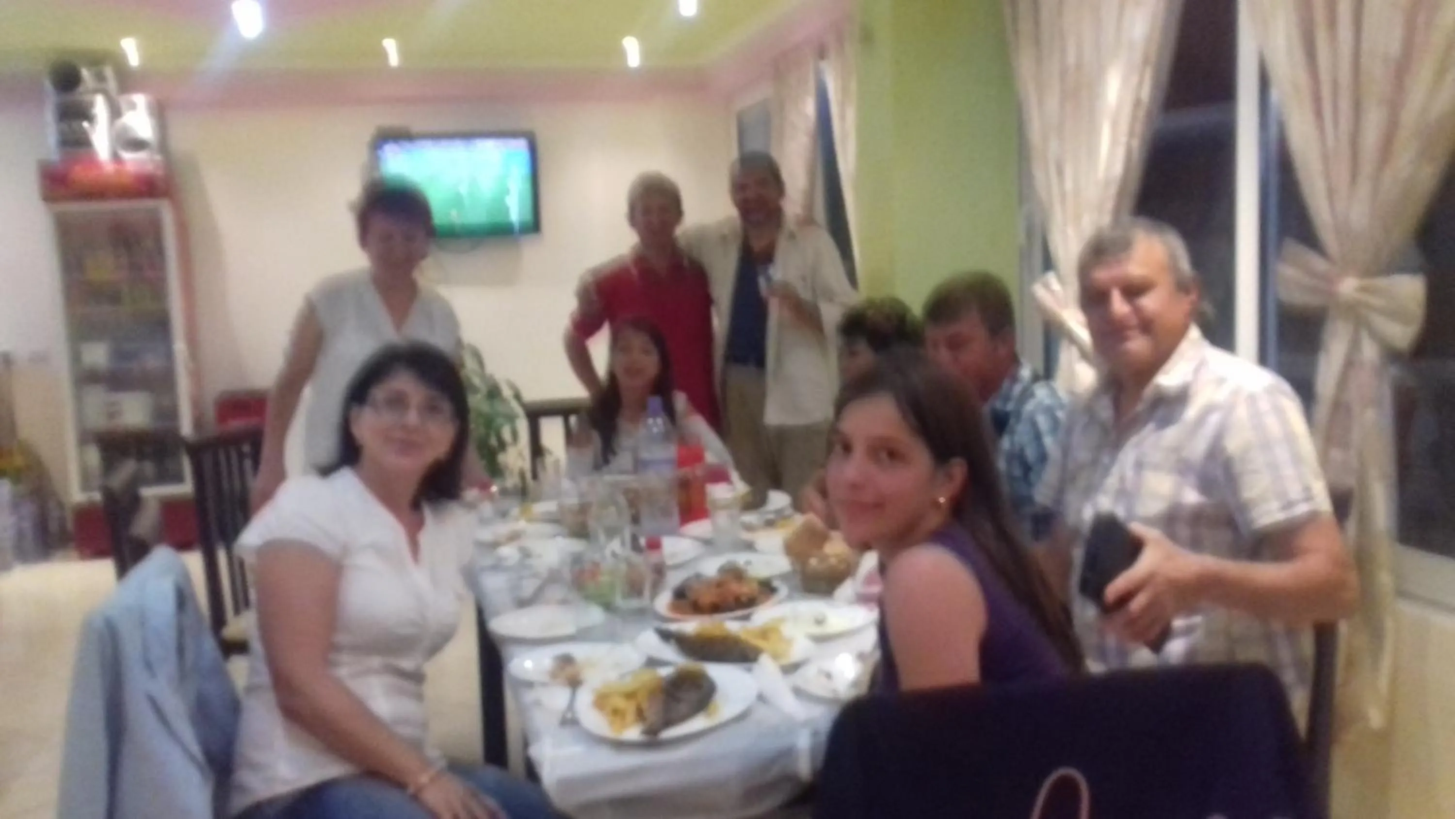 Restaurant/places to eat in Vila Florand Sela