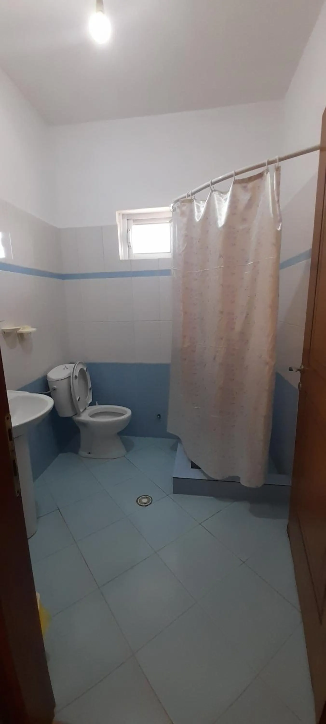 Shower in Vila Florand Sela
