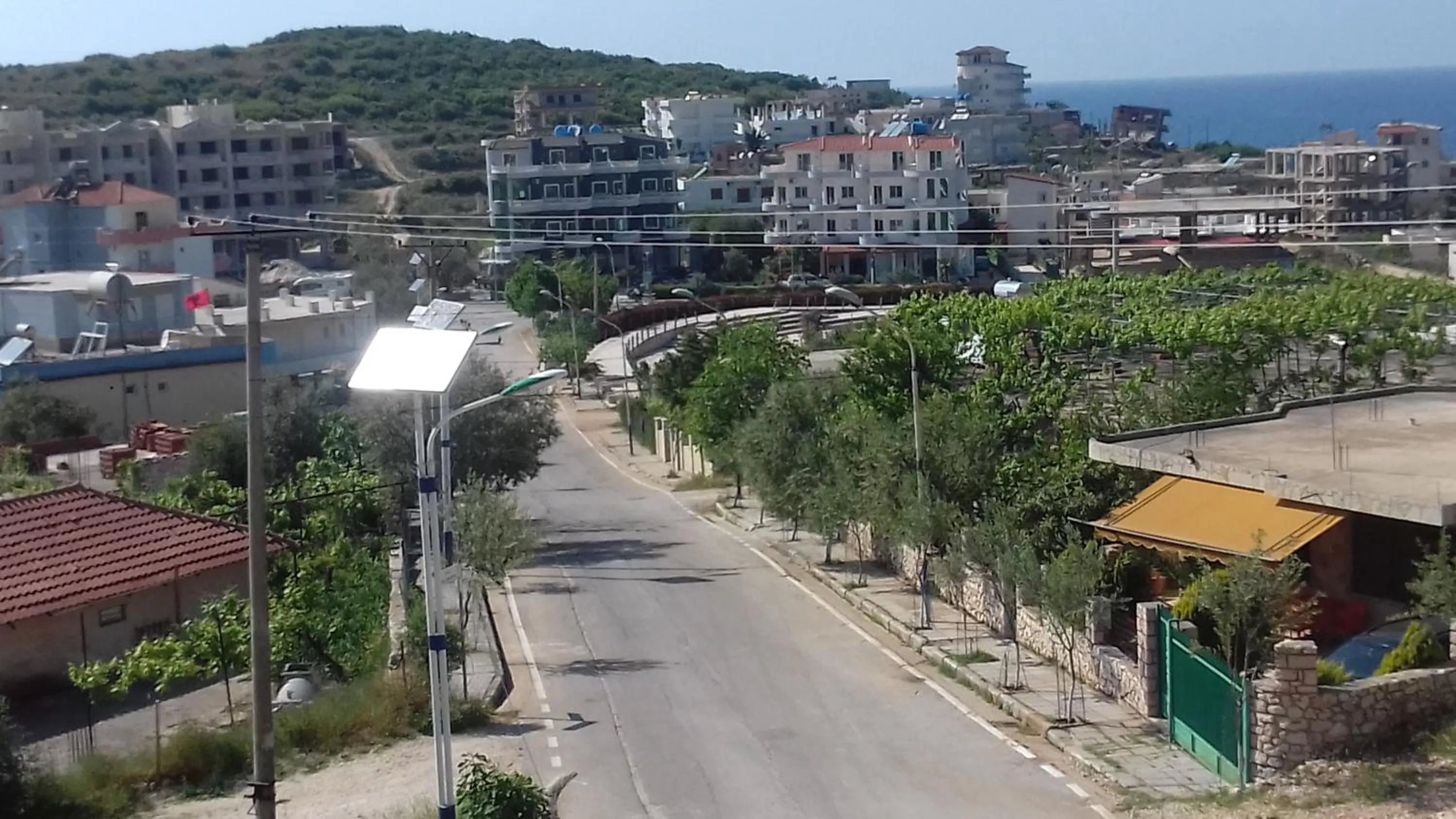 Quiet street view in Vila Florand Sela