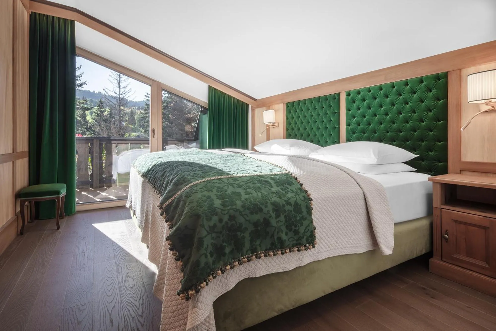Bed in Hotel La Perla: The Leading Hotels of the World
