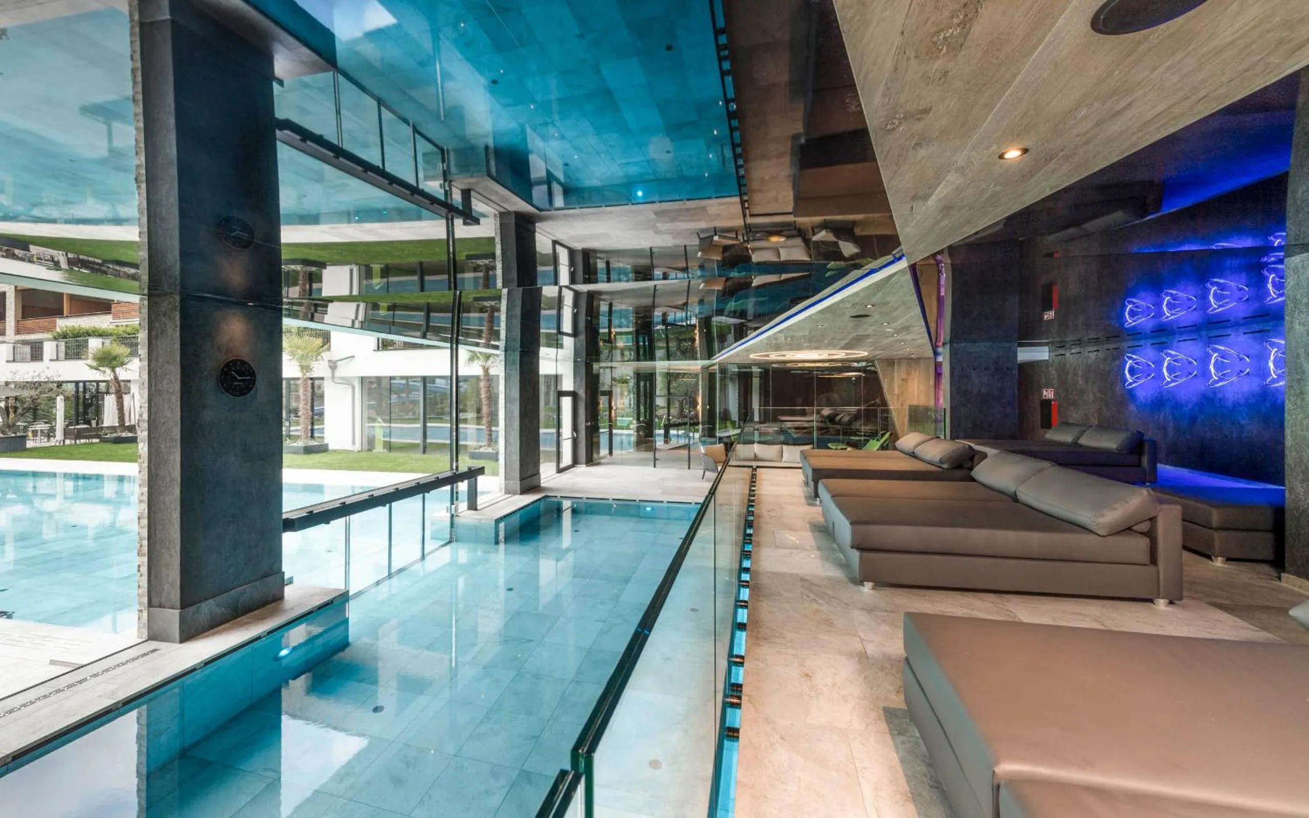 Swimming pool in Stroblhof Active Family Spa Resort