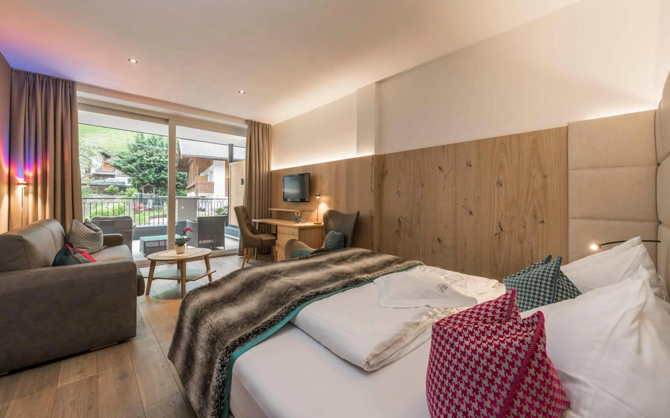 Photo of the whole room, Bed in Stroblhof Active Family Spa Resort