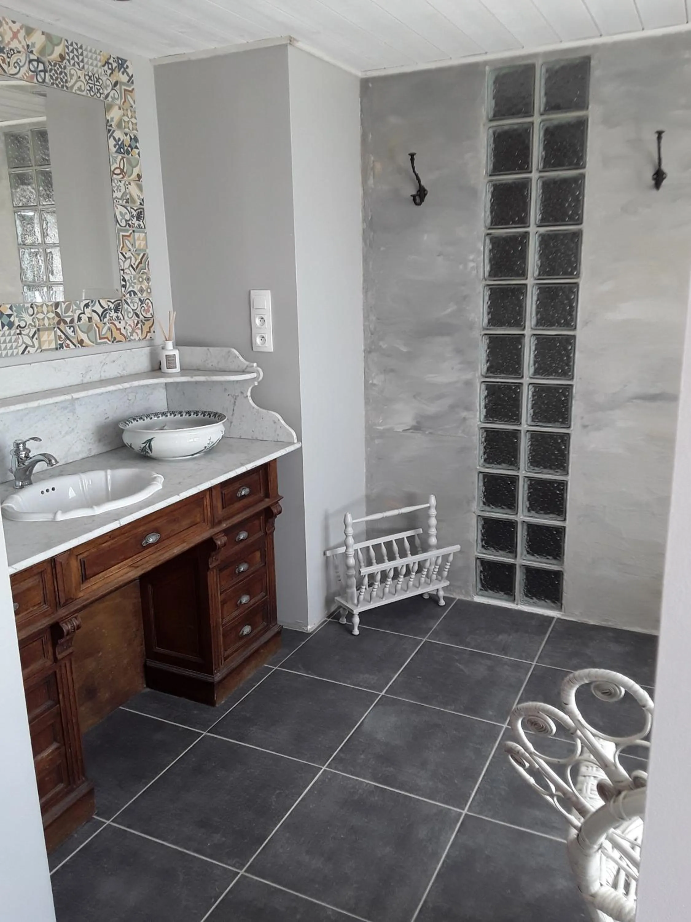 Bathroom in Loge & Broc