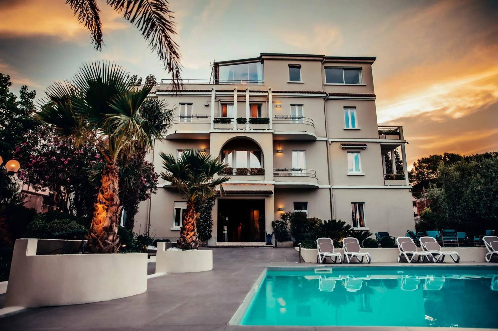 Property building in Hotel Benaco