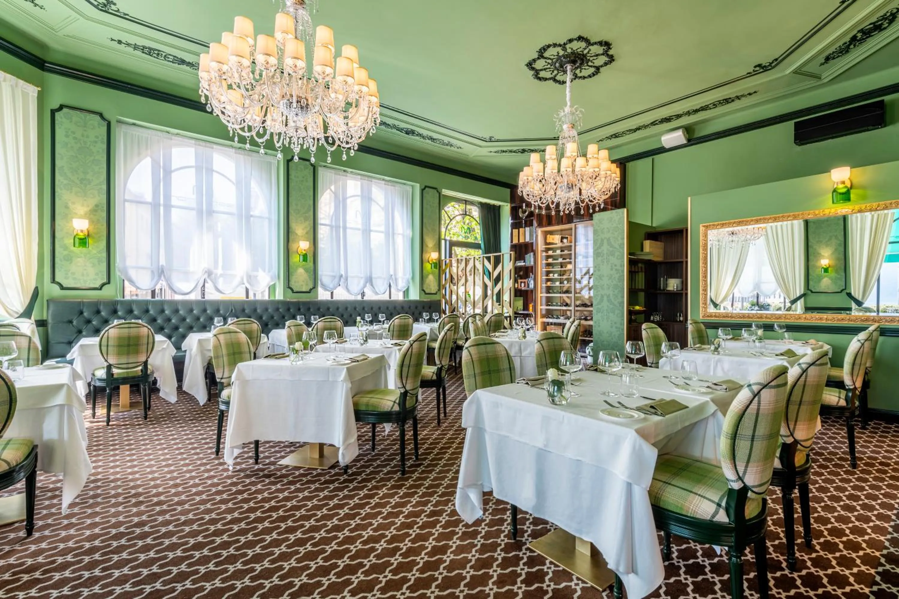 Restaurant/places to eat in Hotel Miralago