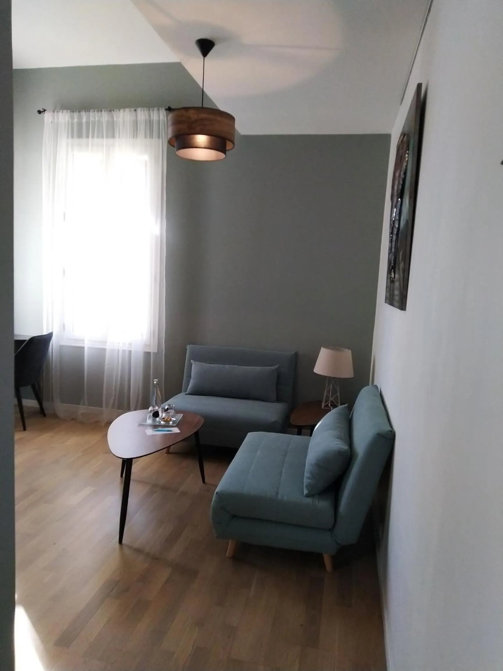 Living room in Le Clos du Théron, chambre d'hôte