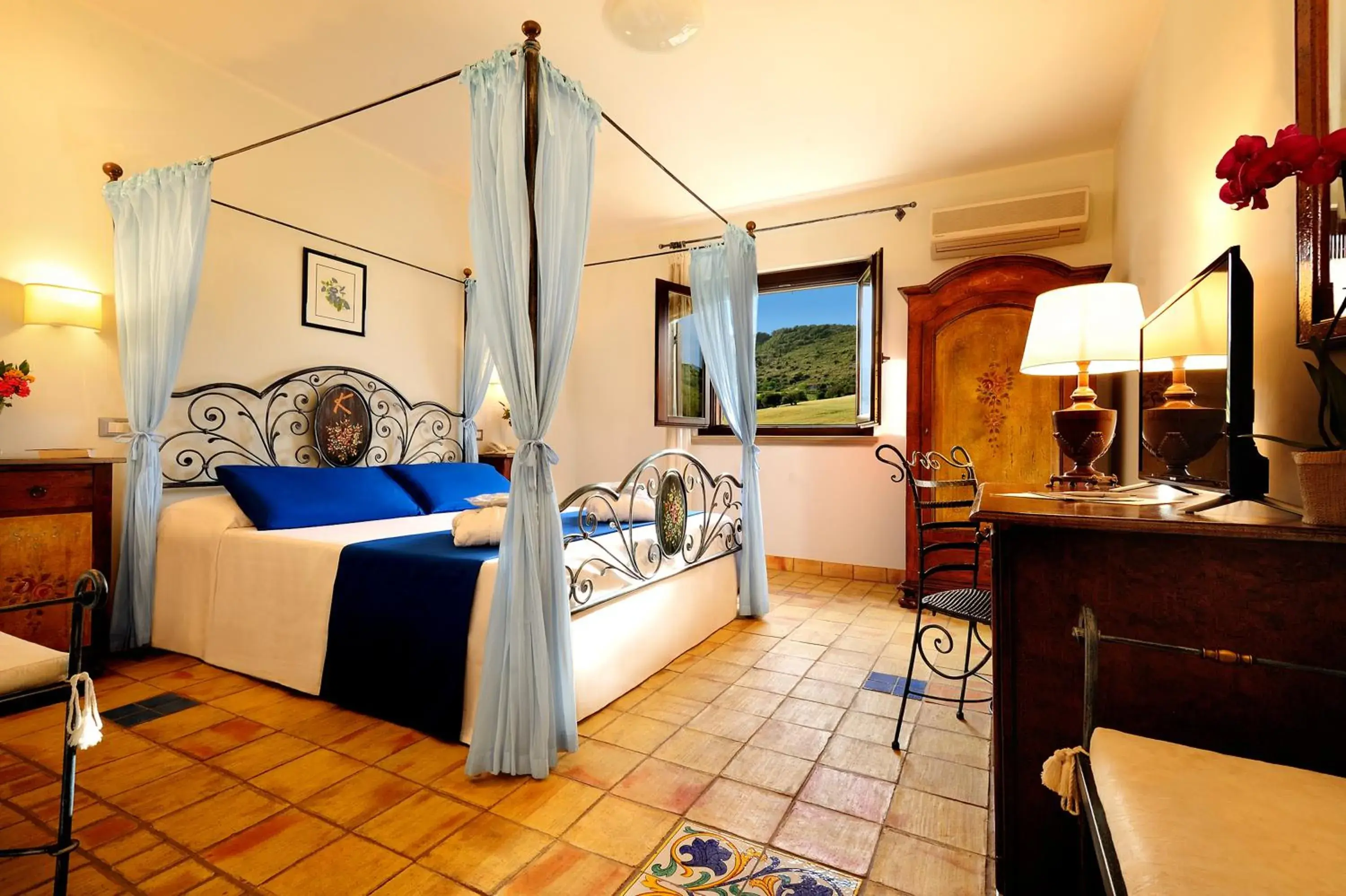 Comfort Double/Twin Room in Kallikoros Country Resort & Spa Comfort Double/Twin Room in Kallikoros Country Resort & Spa