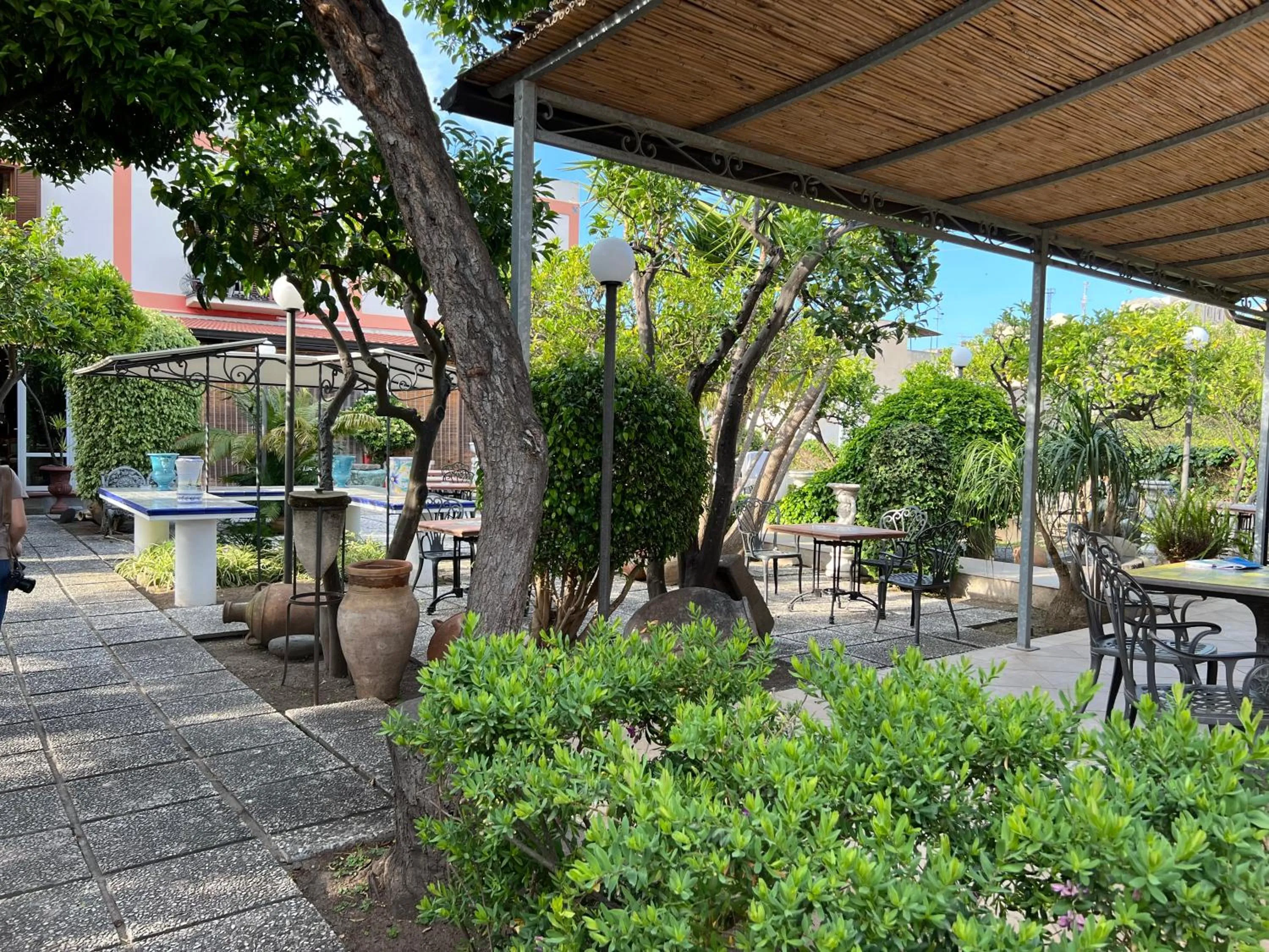 Patio in Hotel Oriente