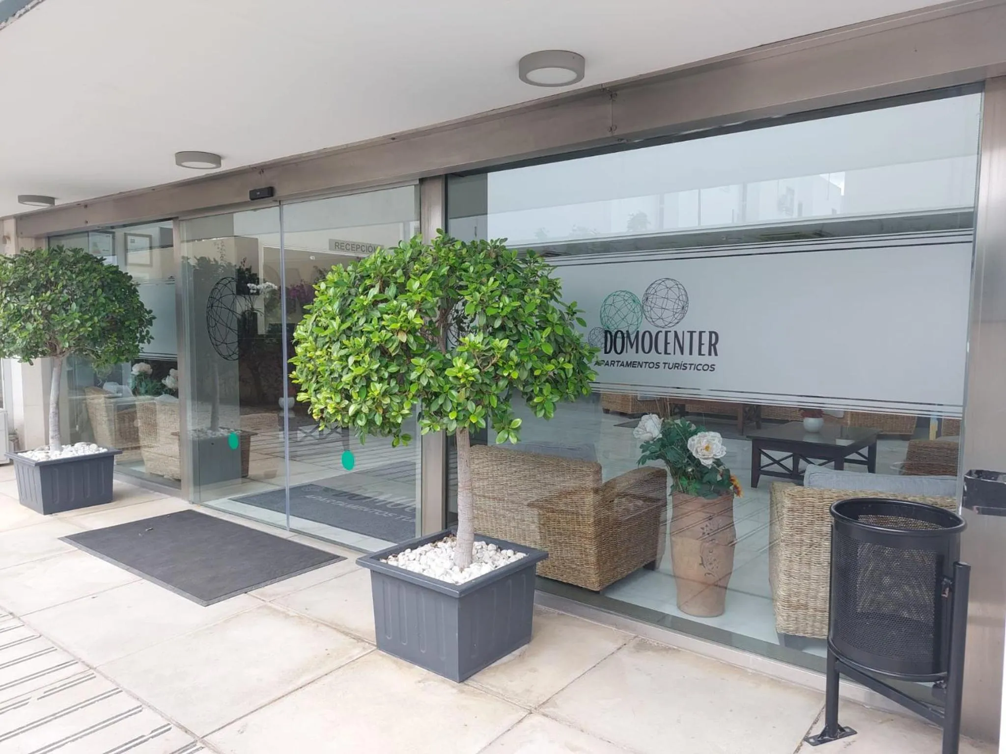 Facade/entrance in Domocenter Apartamentos Turísticos