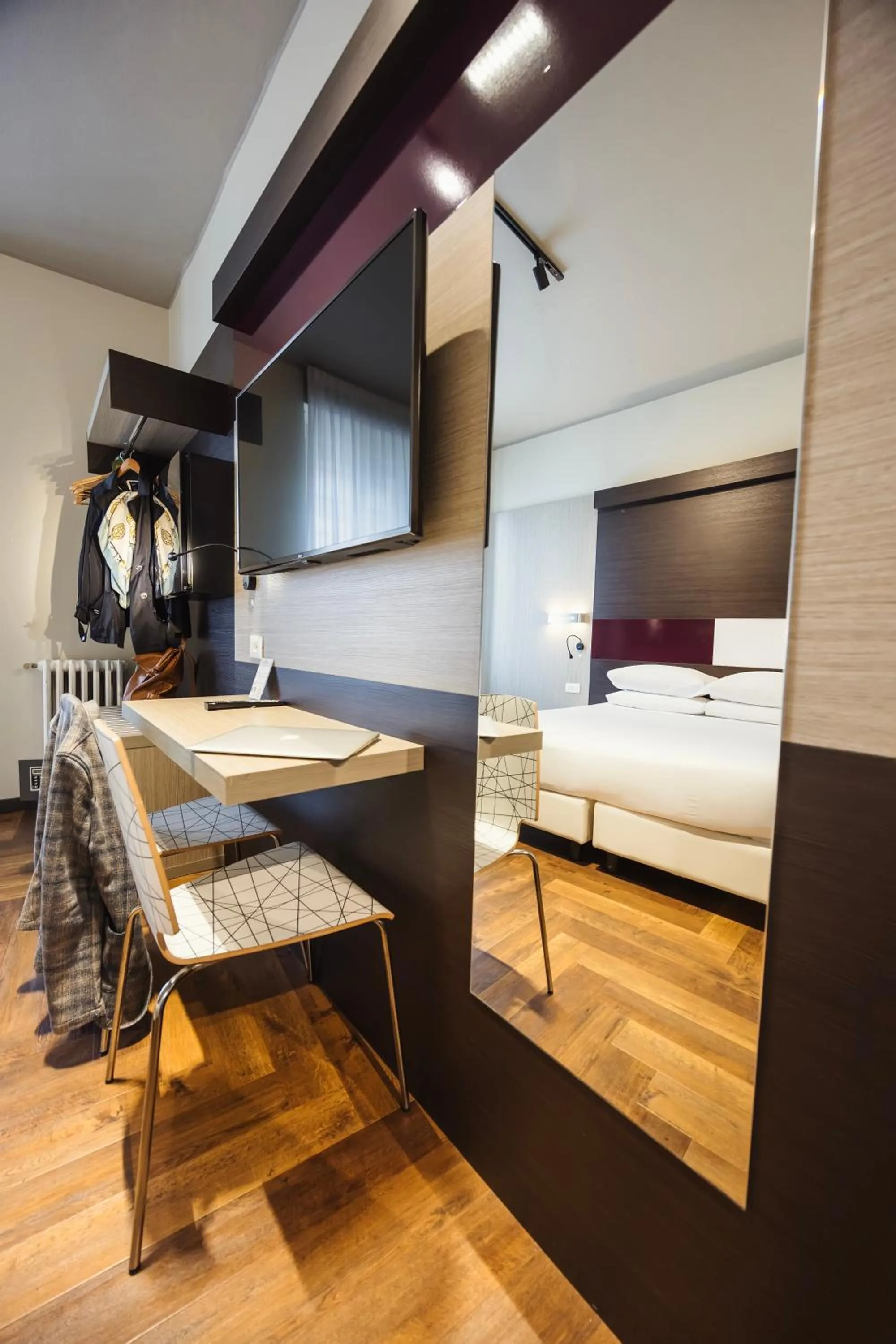 Bed in Genius Hotel Downtown