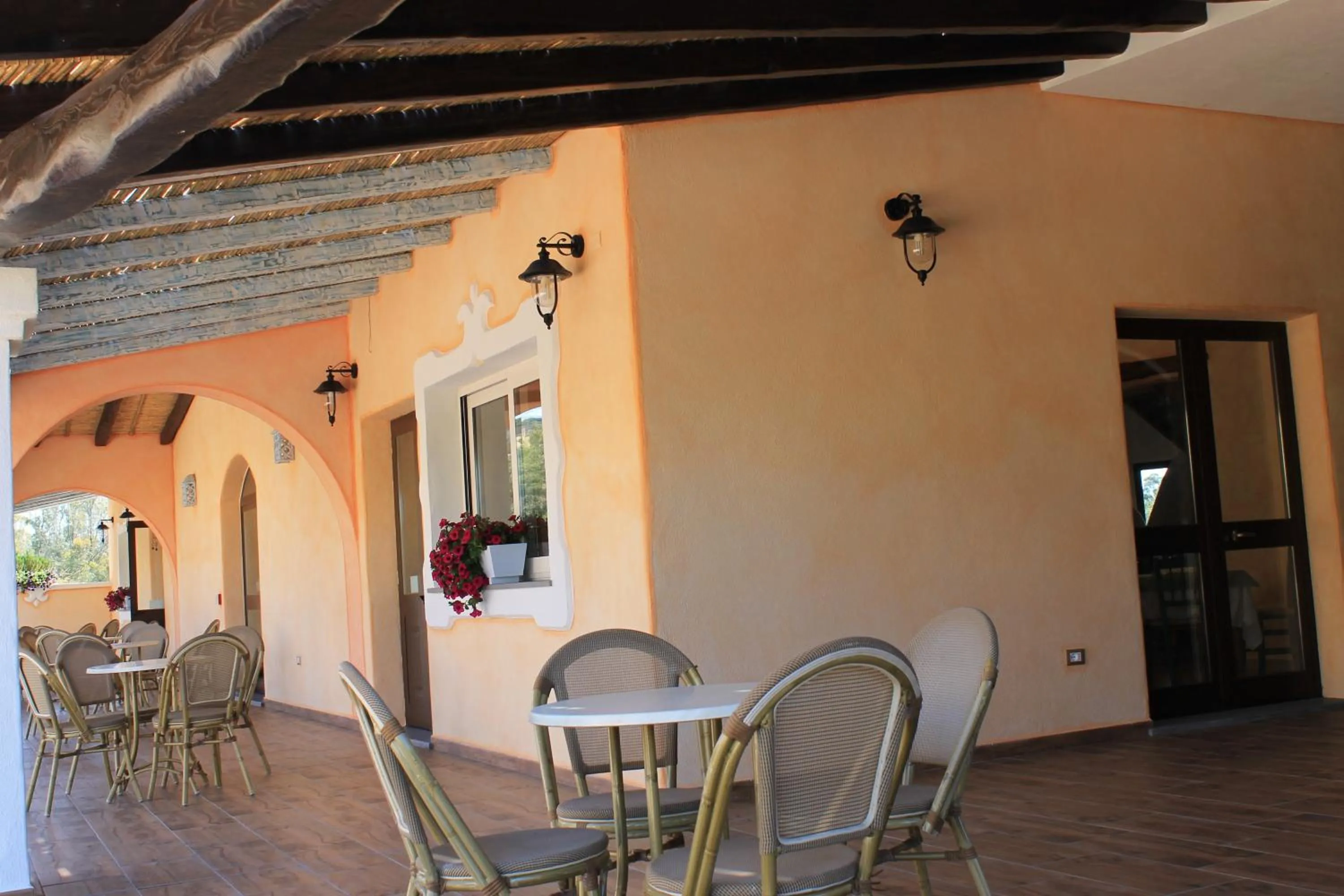 Restaurant/places to eat in Maria Caderina Green Village