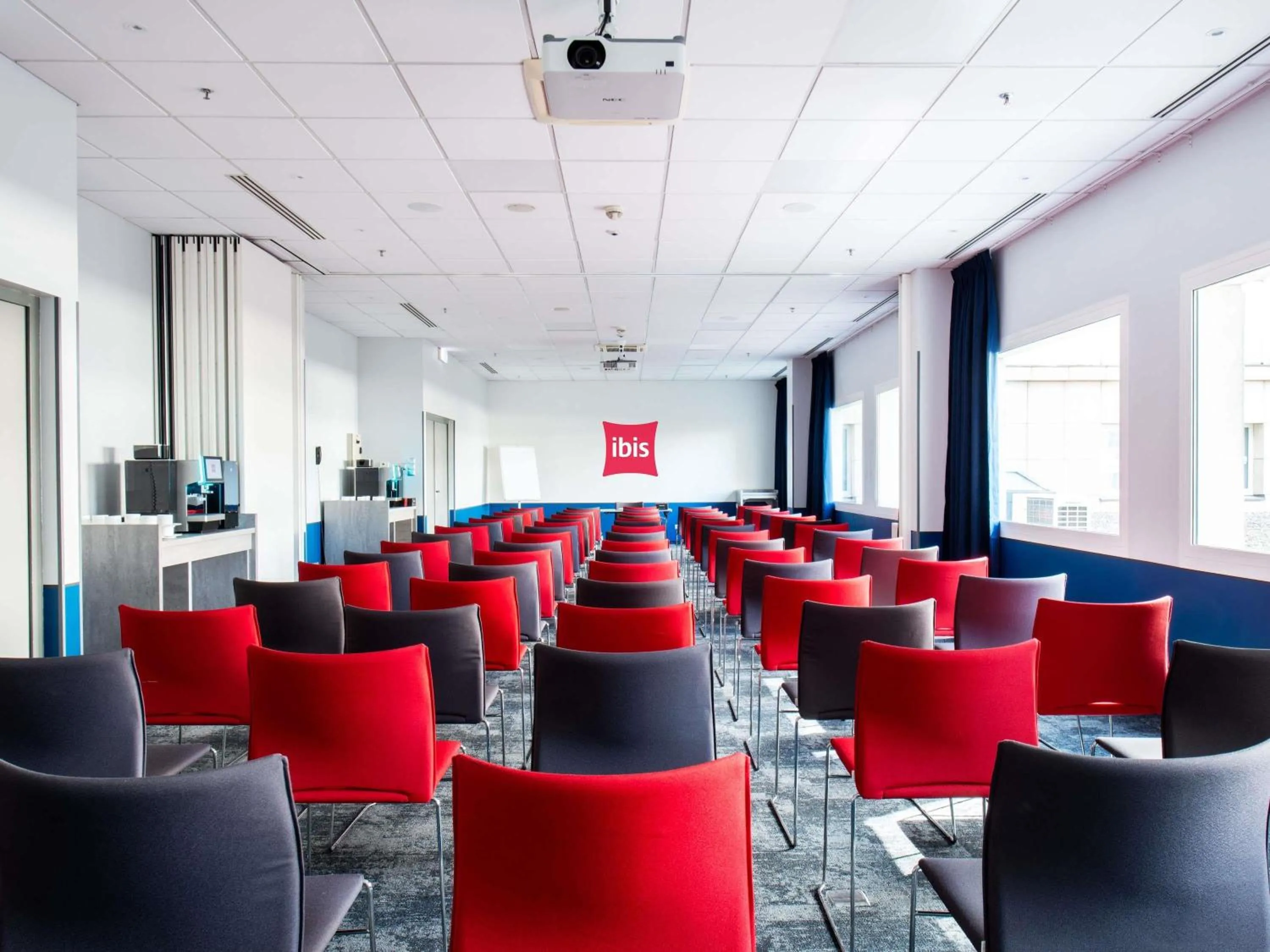 Meeting/conference room in Ibis Warszawa Stare Miasto