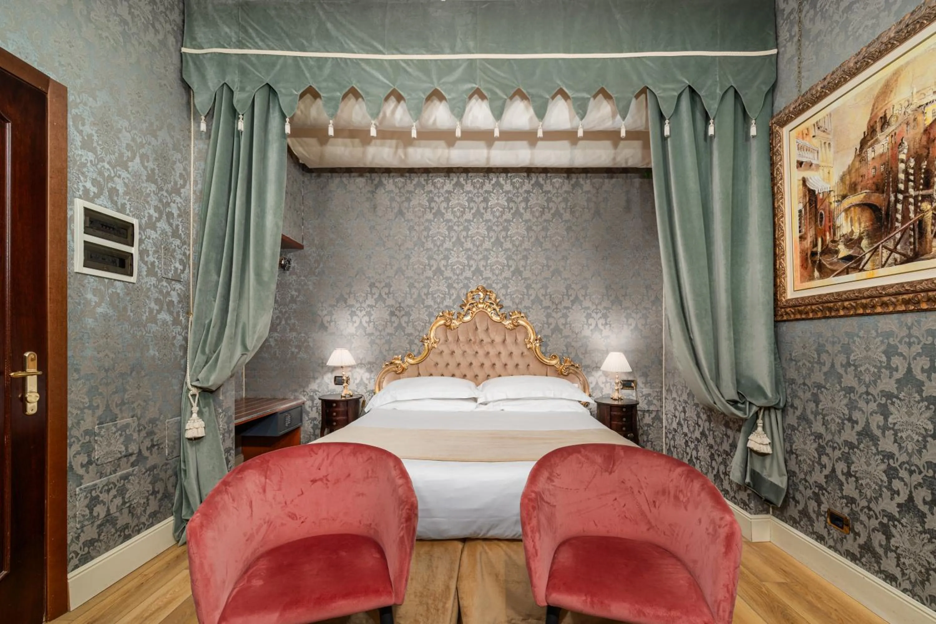 Bedroom, Bed in Palazzo Paruta & Wellness Suites