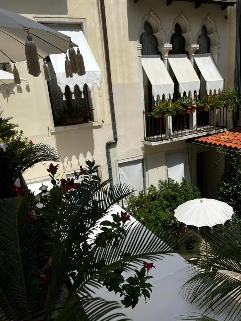 Garden in Palazzo Paruta & Wellness Suites